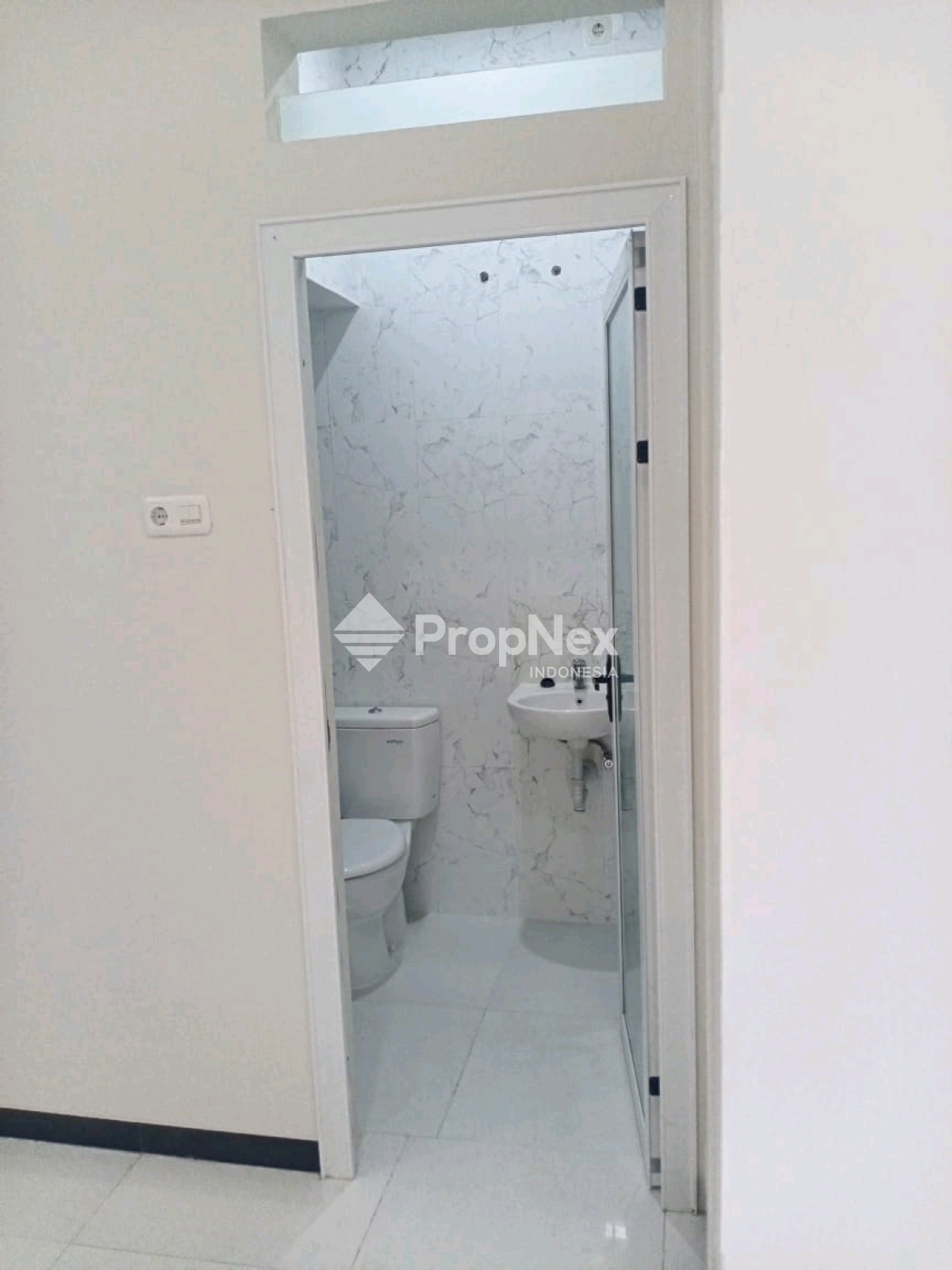 Rumah Baru Modern 2 Lantai Villa KaliJudan Indah Surabaya — foto 10