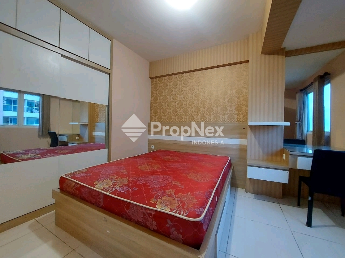 Disewakan Apartemen Puncak Bukit Golf 2BR LT27 Full Furnish Dekat Pakuwon Mall Surabaya Barat