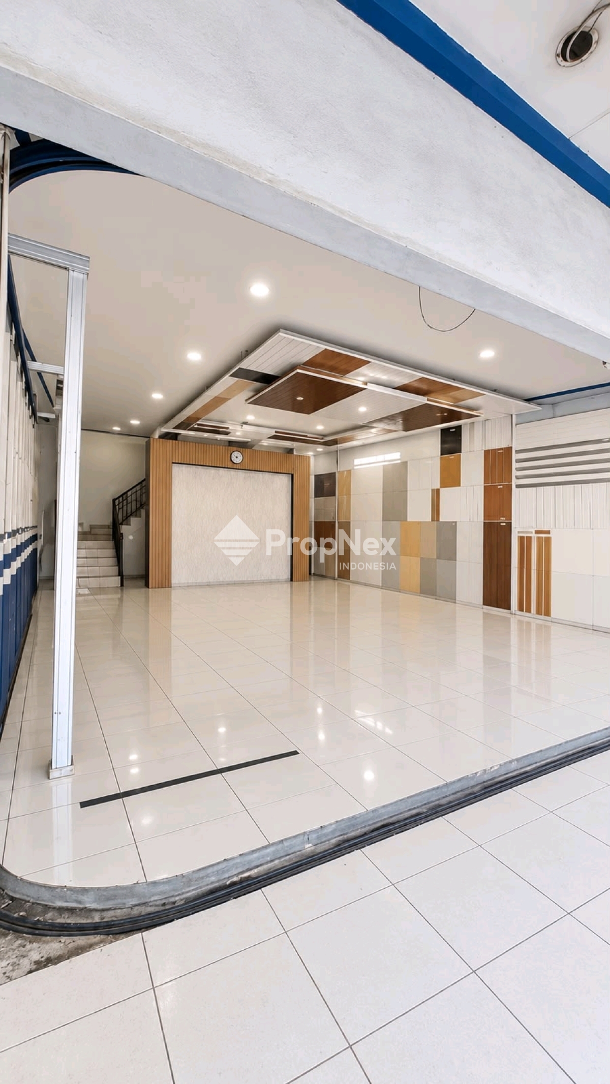 Ruko Strategis Taman Kopo Indah Gading Kopo Bandung Disewakan — foto 2