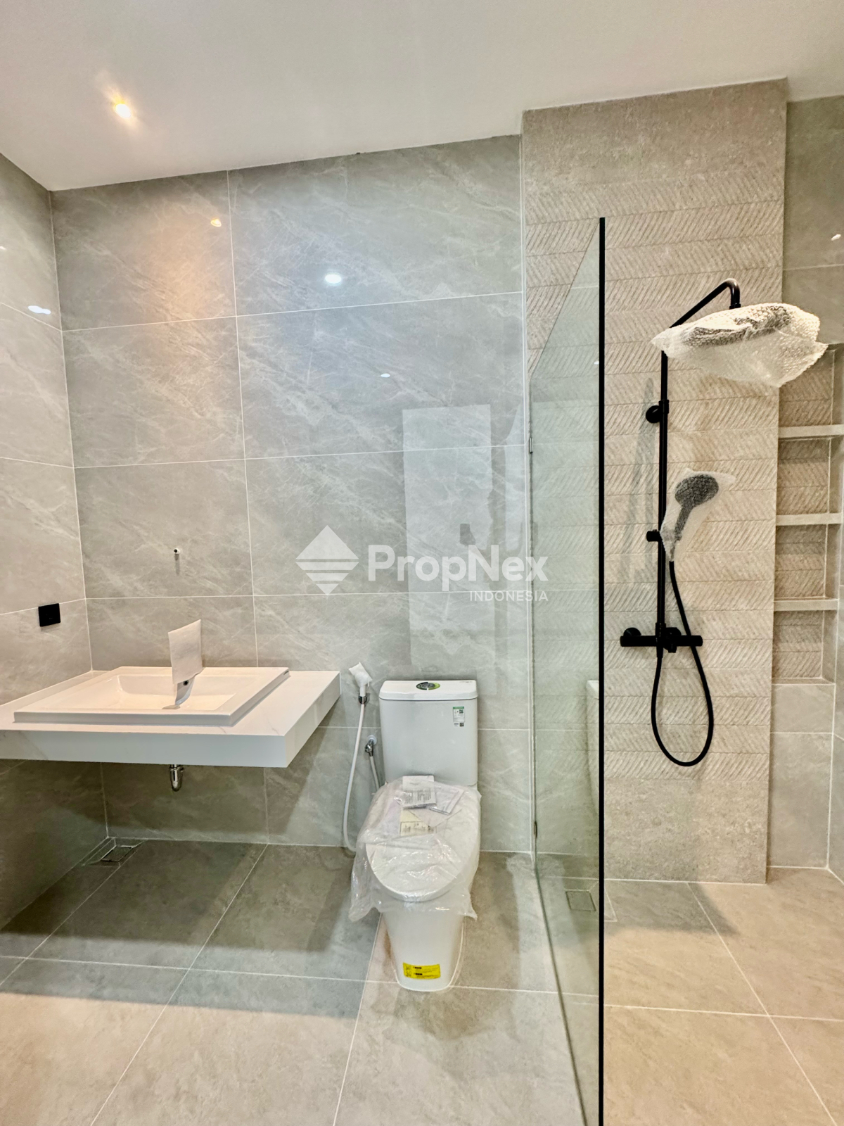 DIJUAL RUMAH PURI WIDYA CITRALAND 3LT 6KT ROOFTOP DEKAT GWALK BARU GRESS — foto 9