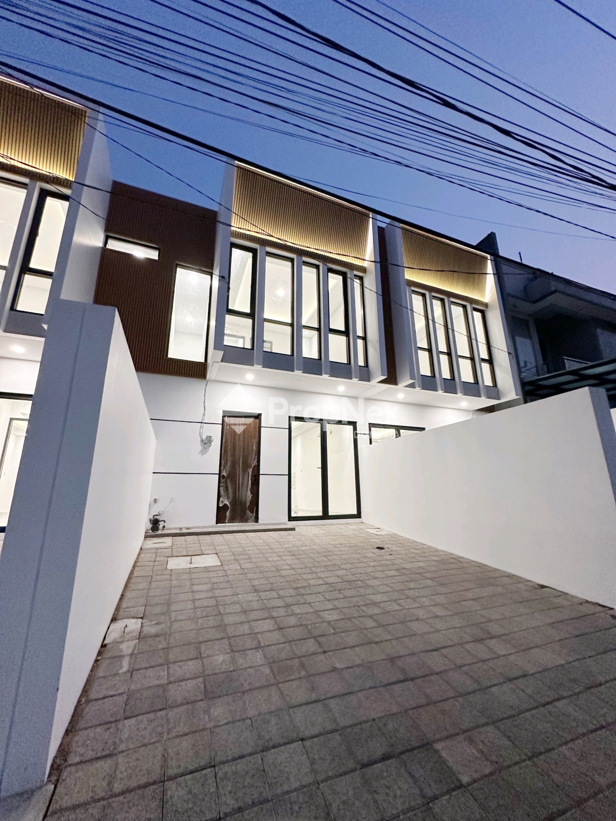 DIJUAL RUMAH BARU GRESS NIRWANA EKSEKUTIF Wonorejo Rungkut