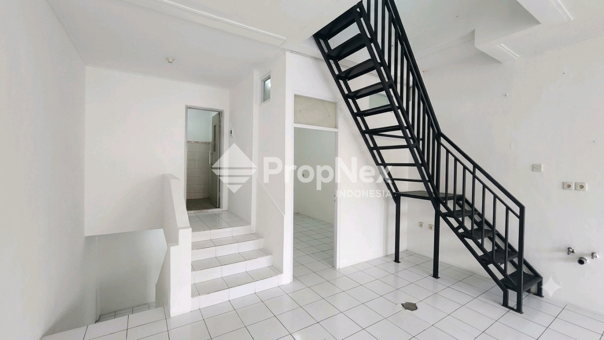 Ruko strategis 3Lantai di Taman Kopo Indah — foto 6