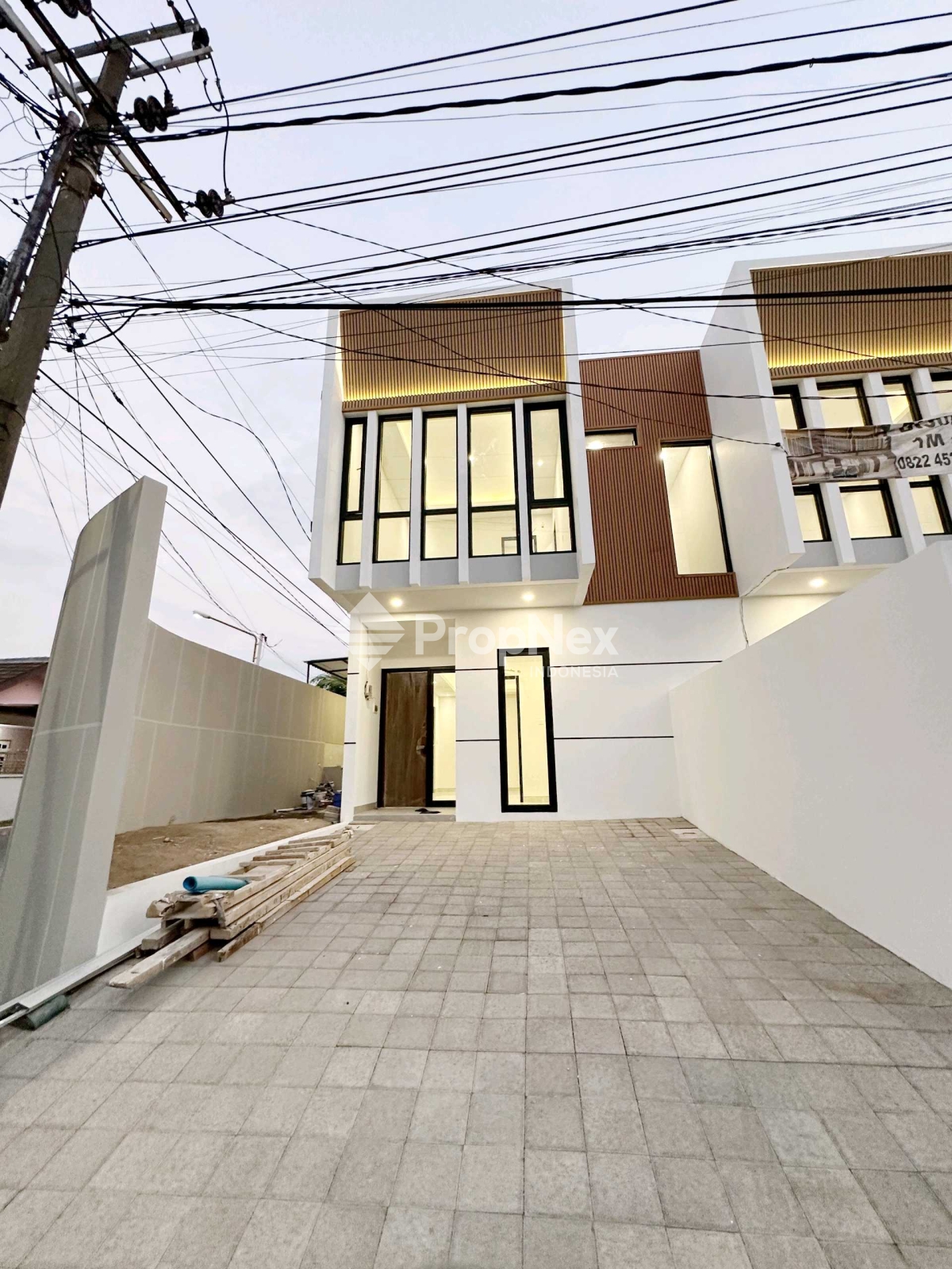 Rumah Baru Minimalis Hook Nirwana Eksekutif Wonorejo Rungkut