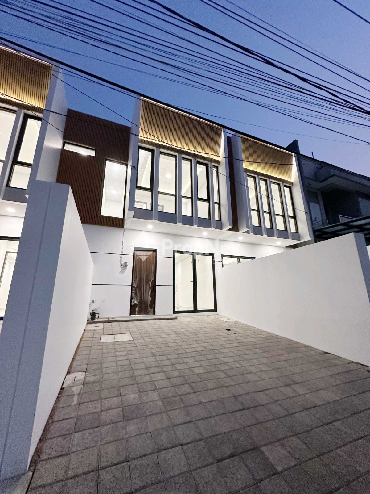 DIJUAL RUMAH BARU GRESS NIRWANA EKSEKUTIF Wonorejo Rungkut