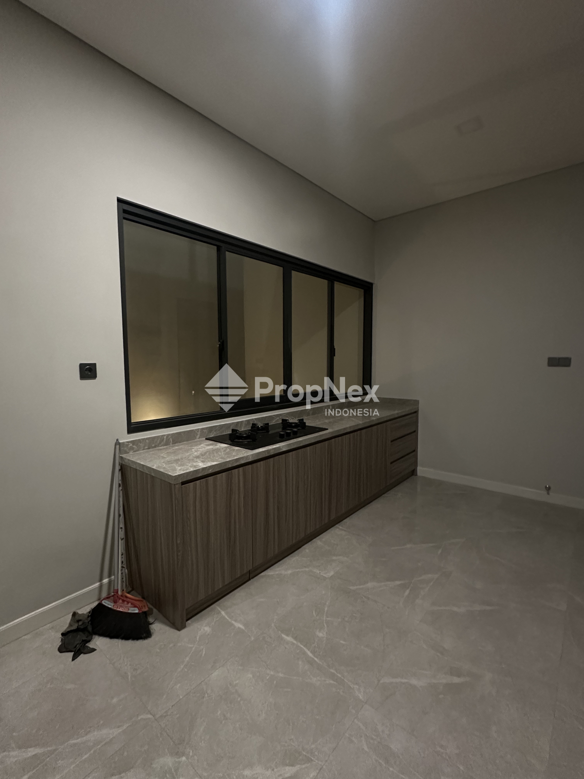 Royal Residence — foto 10