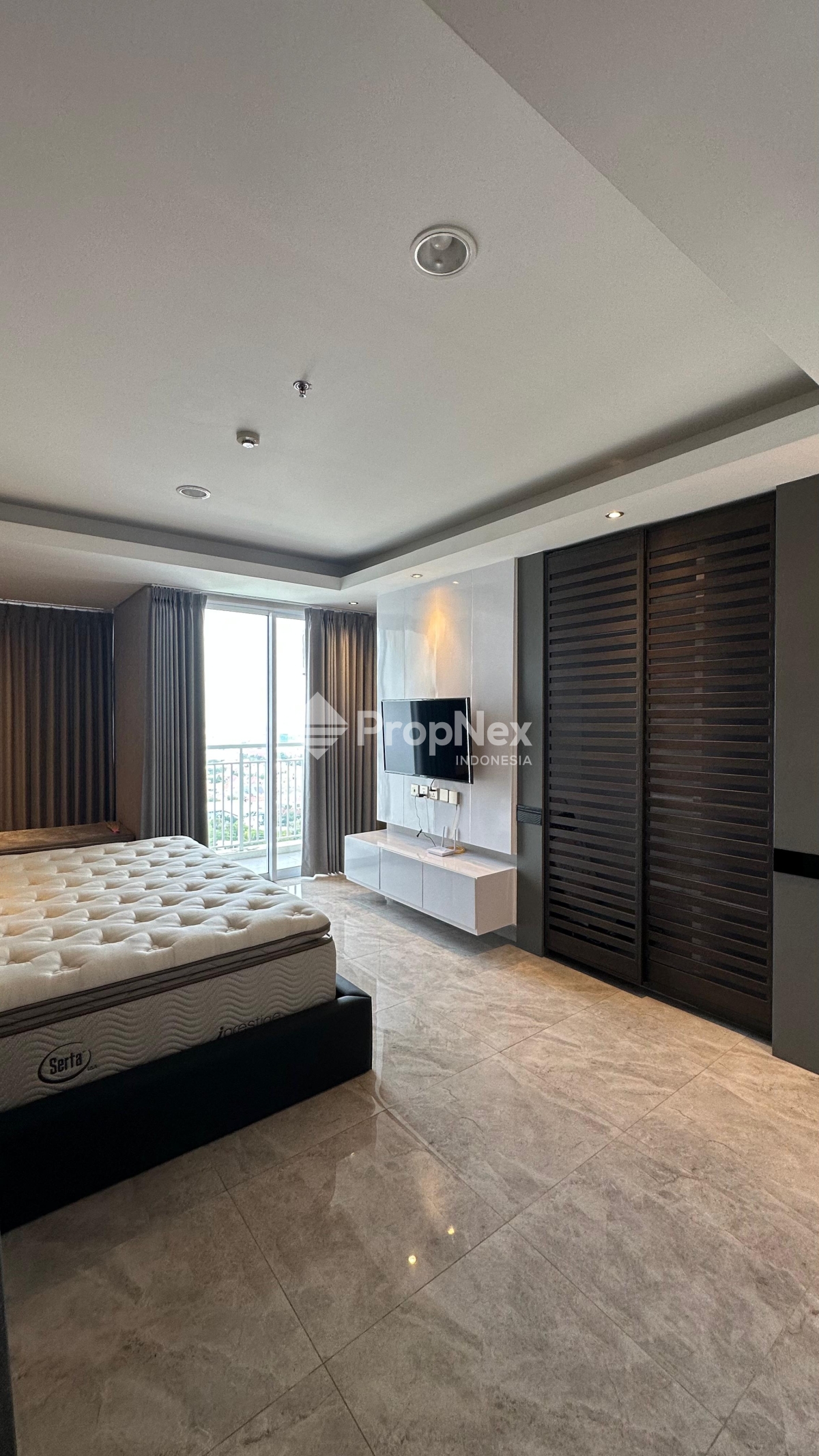 Apartement Avenue 88 2BR Bagus Furnished View City