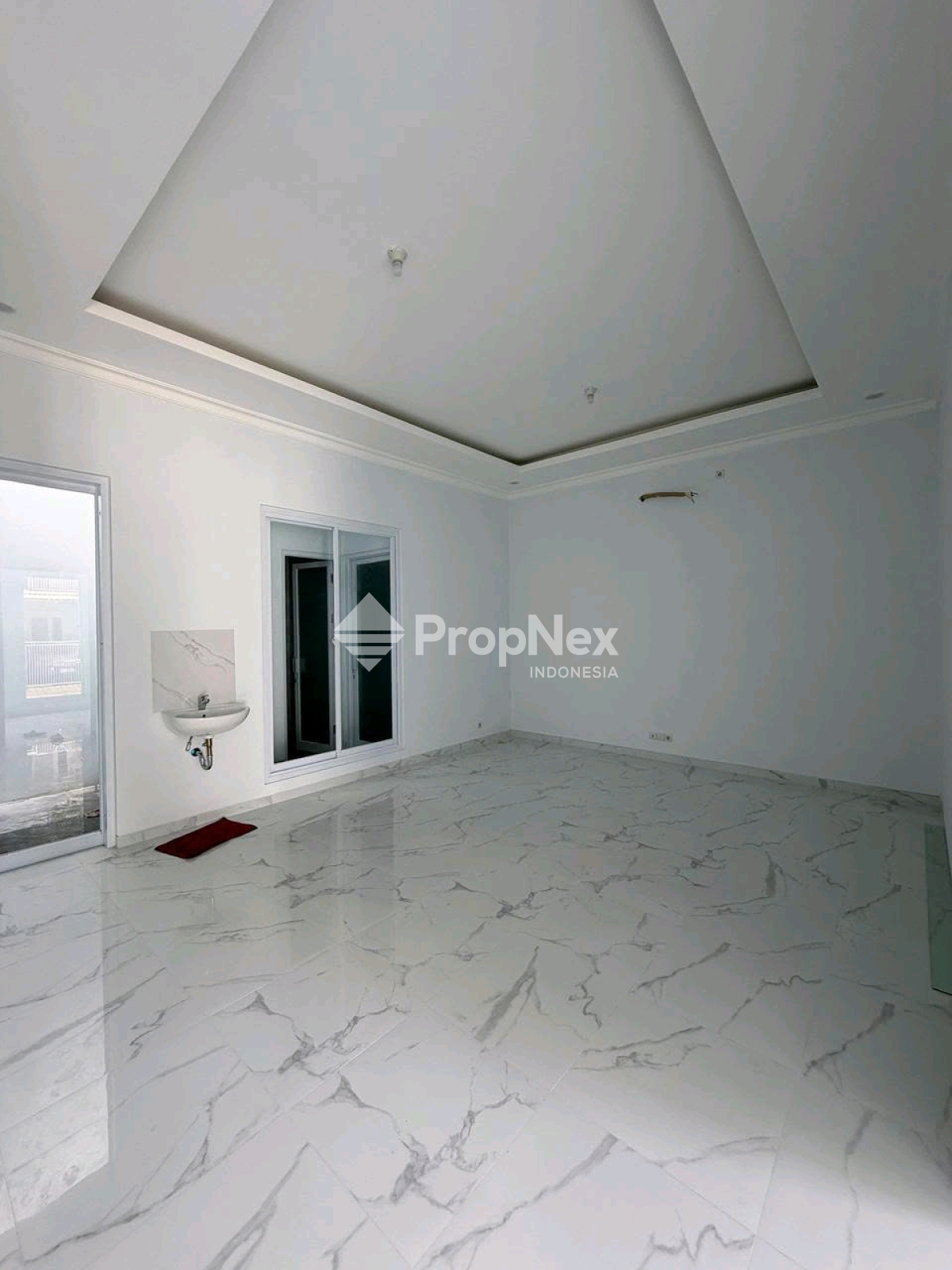 Rumah Baru Mewah 4 Kamar Bukit Palma Citraland Surabaya — foto 3
