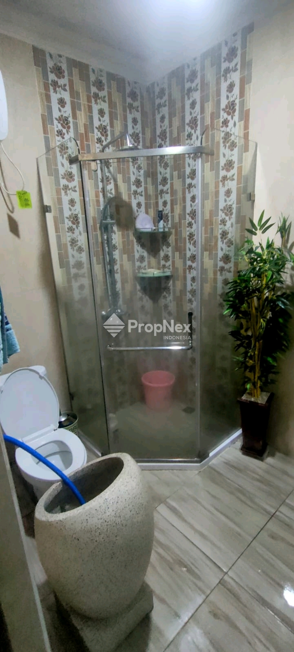 Dijual cepat Rumah tingkat tengah kota — foto 2