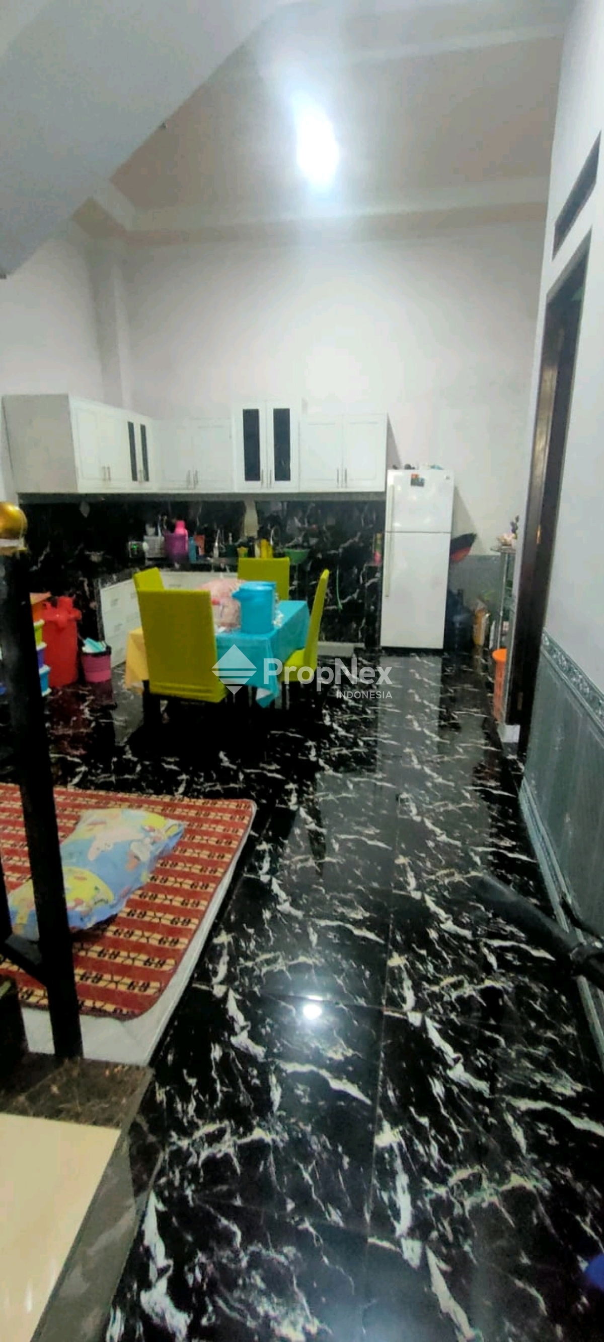 Dijual cepat Rumah tingkat tengah kota — foto 5