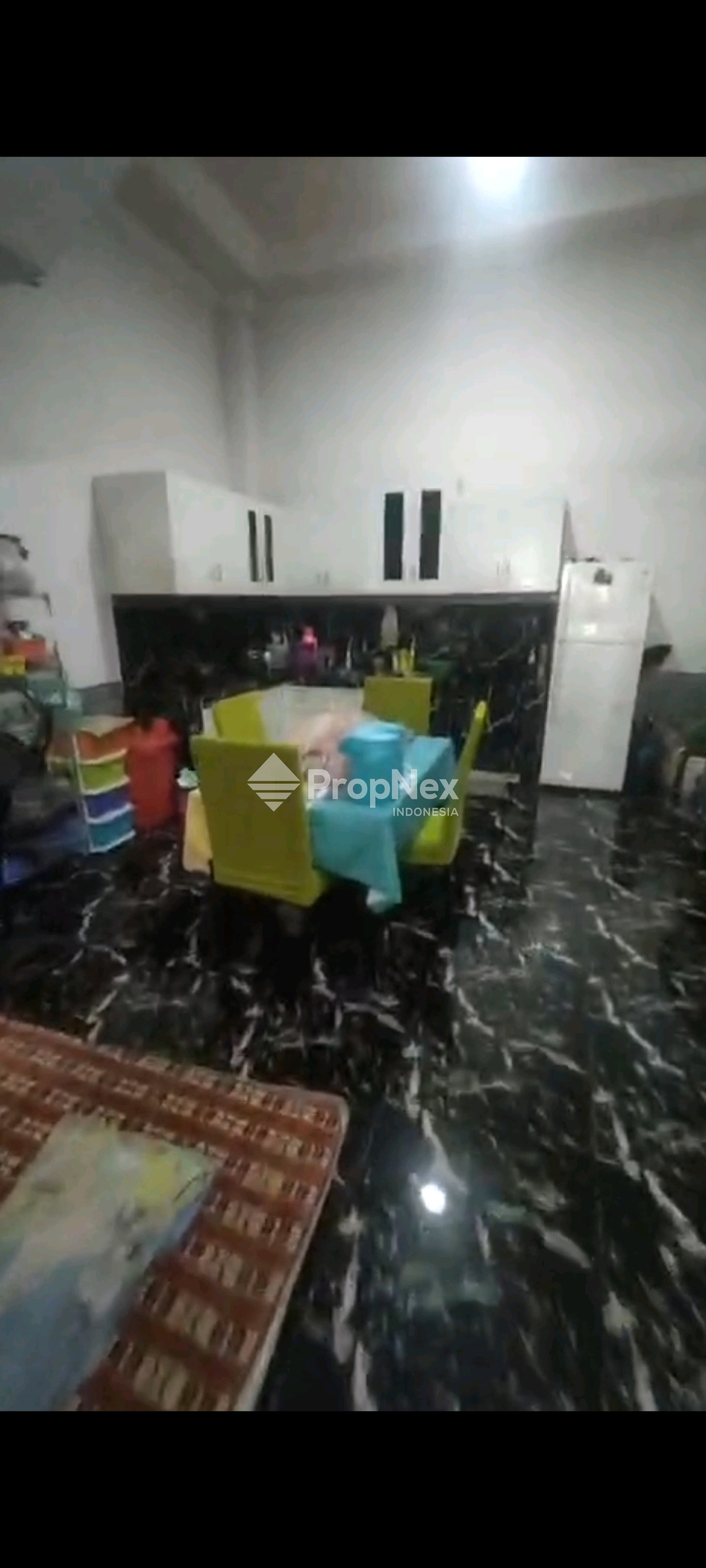 Dijual cepat Rumah tingkat tengah kota — foto 9