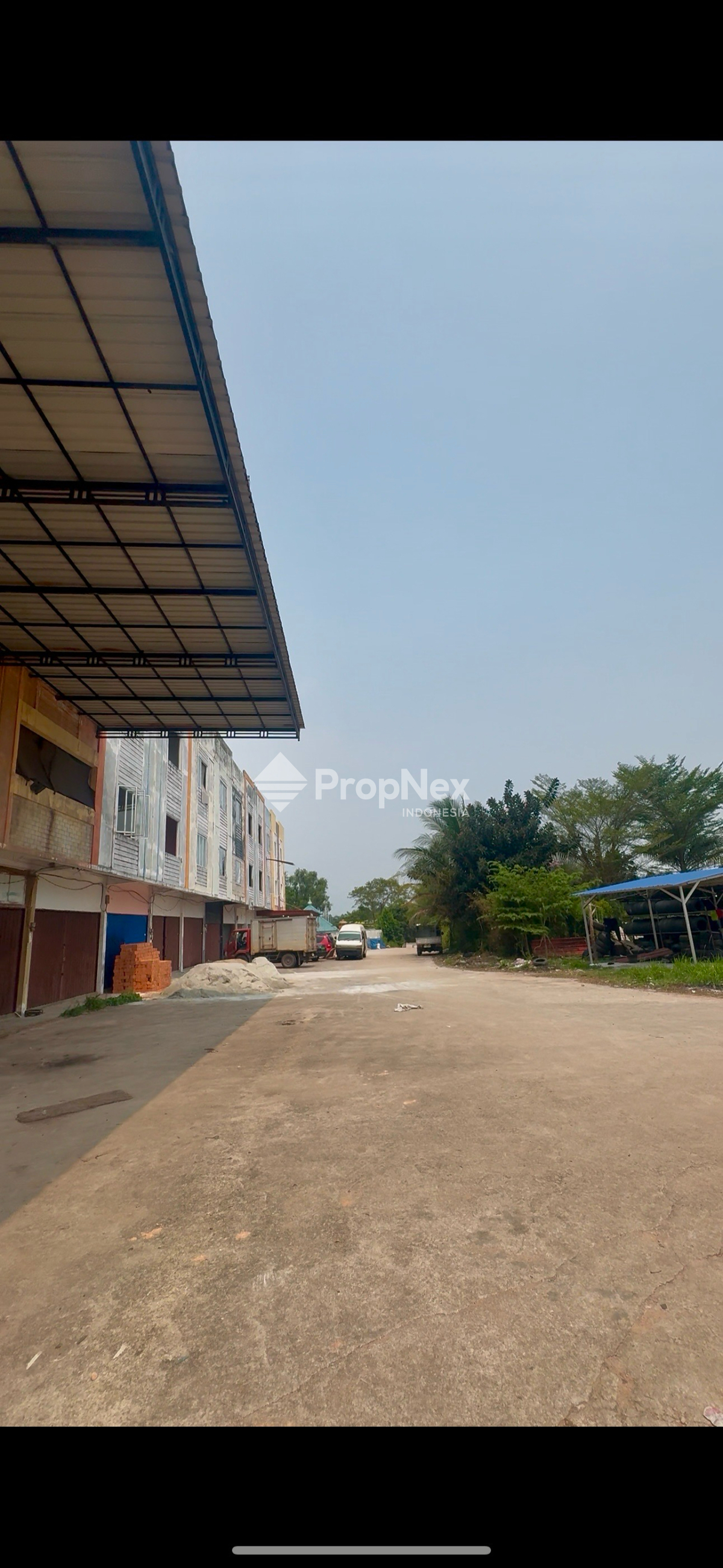 DiJual Ruko Gandeng 3 Tembesi Hadap Jalan Besar — foto 2