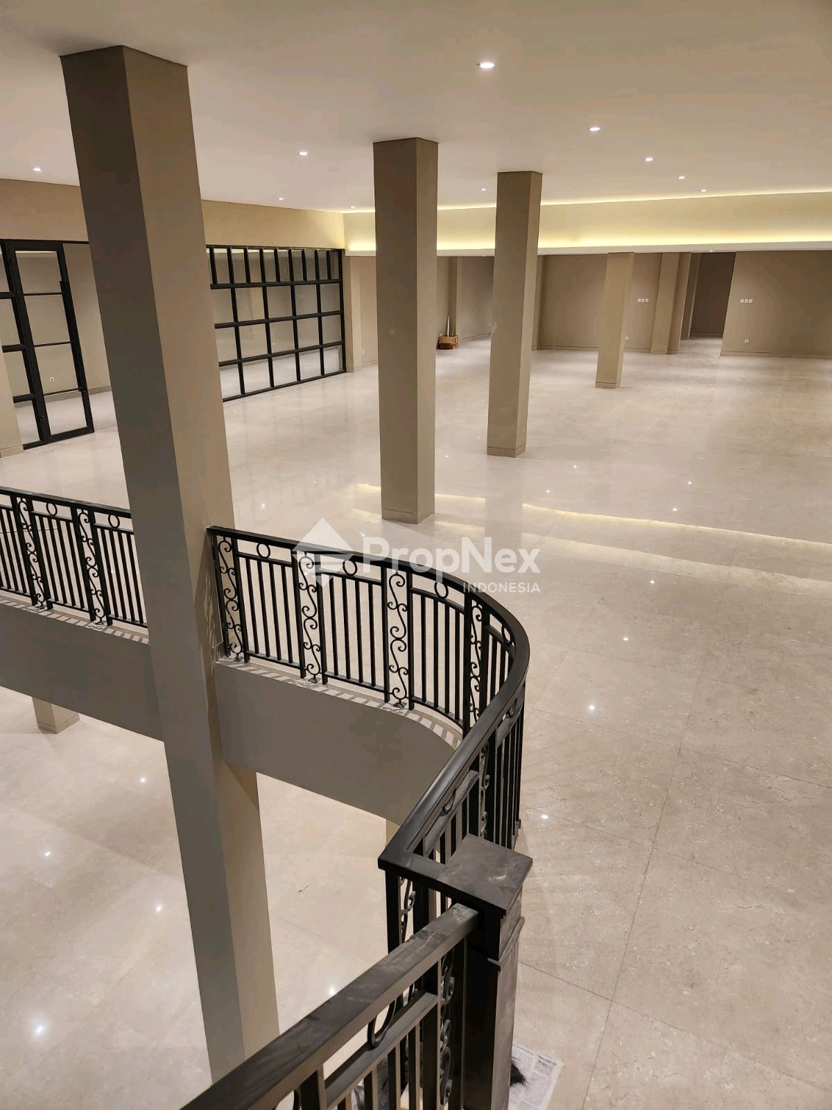 Ruko Dago Strategis Luas 800m Sempurna untuk Bisnis Anda — foto 4