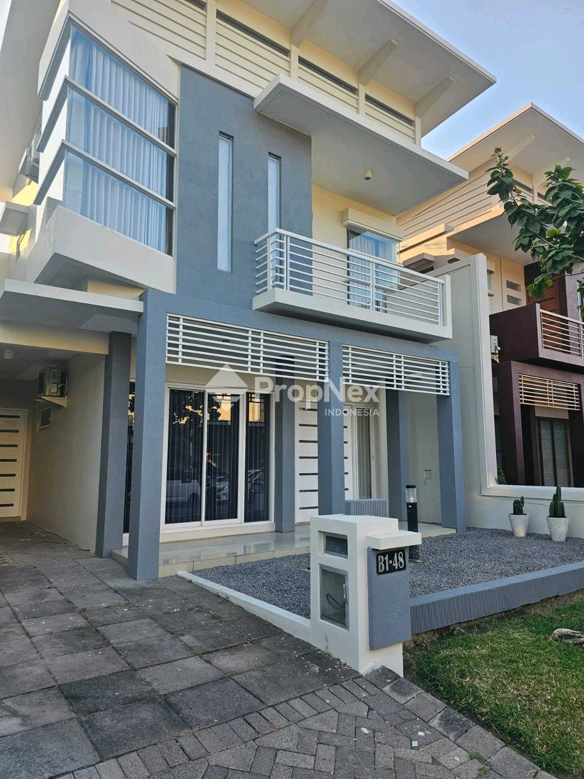 Royal Residence Surabaya