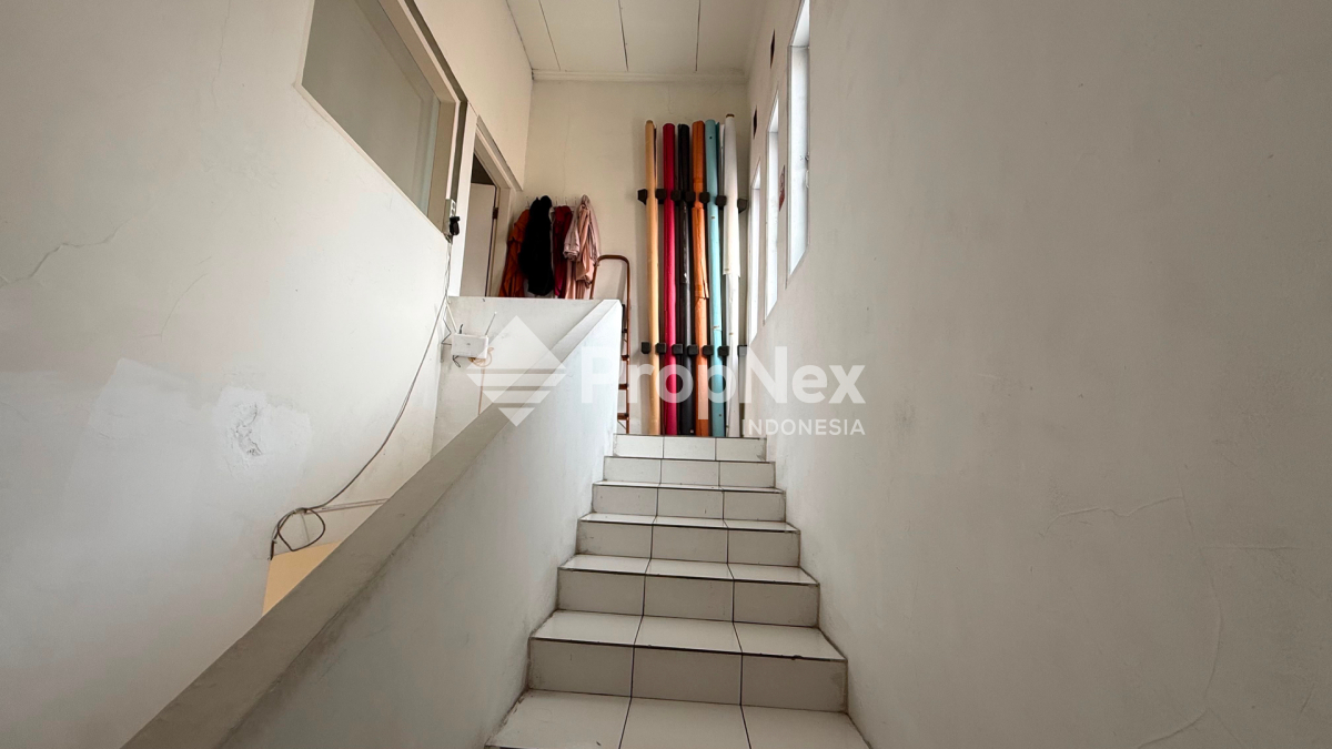 Ruko, terawat, Taman Kopo Indah 3 — foto 2