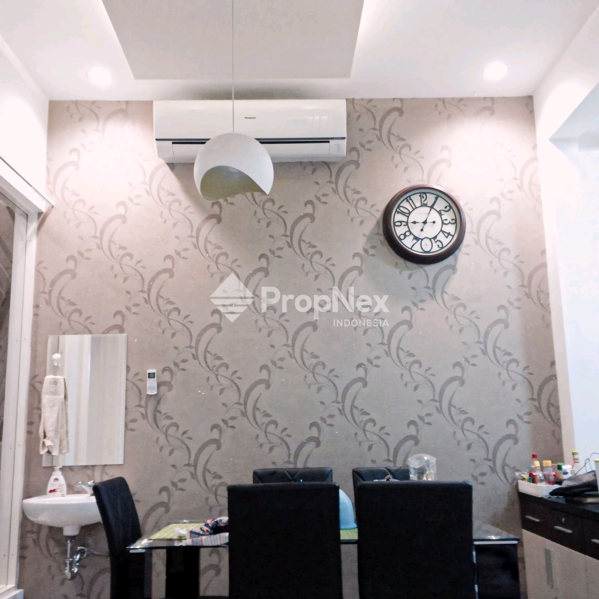 Rumah Mewah Furnished Wisata Bukit Mas Wiyung Surabaya Turun Harga — foto 2