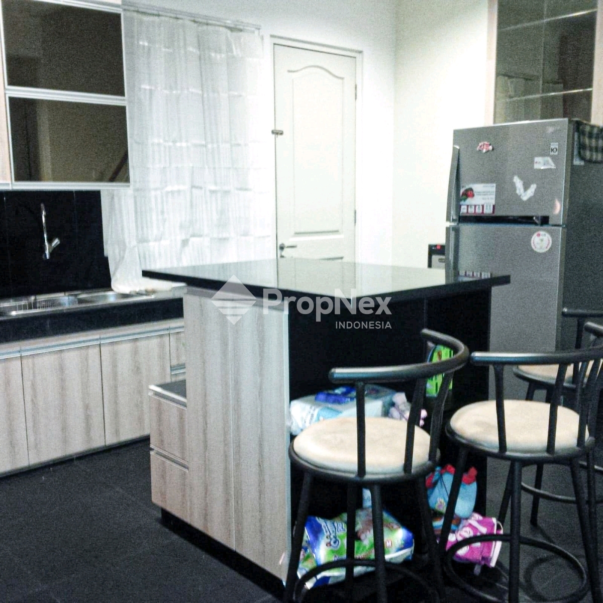 Rumah Mewah Furnished Wisata Bukit Mas Wiyung Surabaya Turun Harga — foto 5