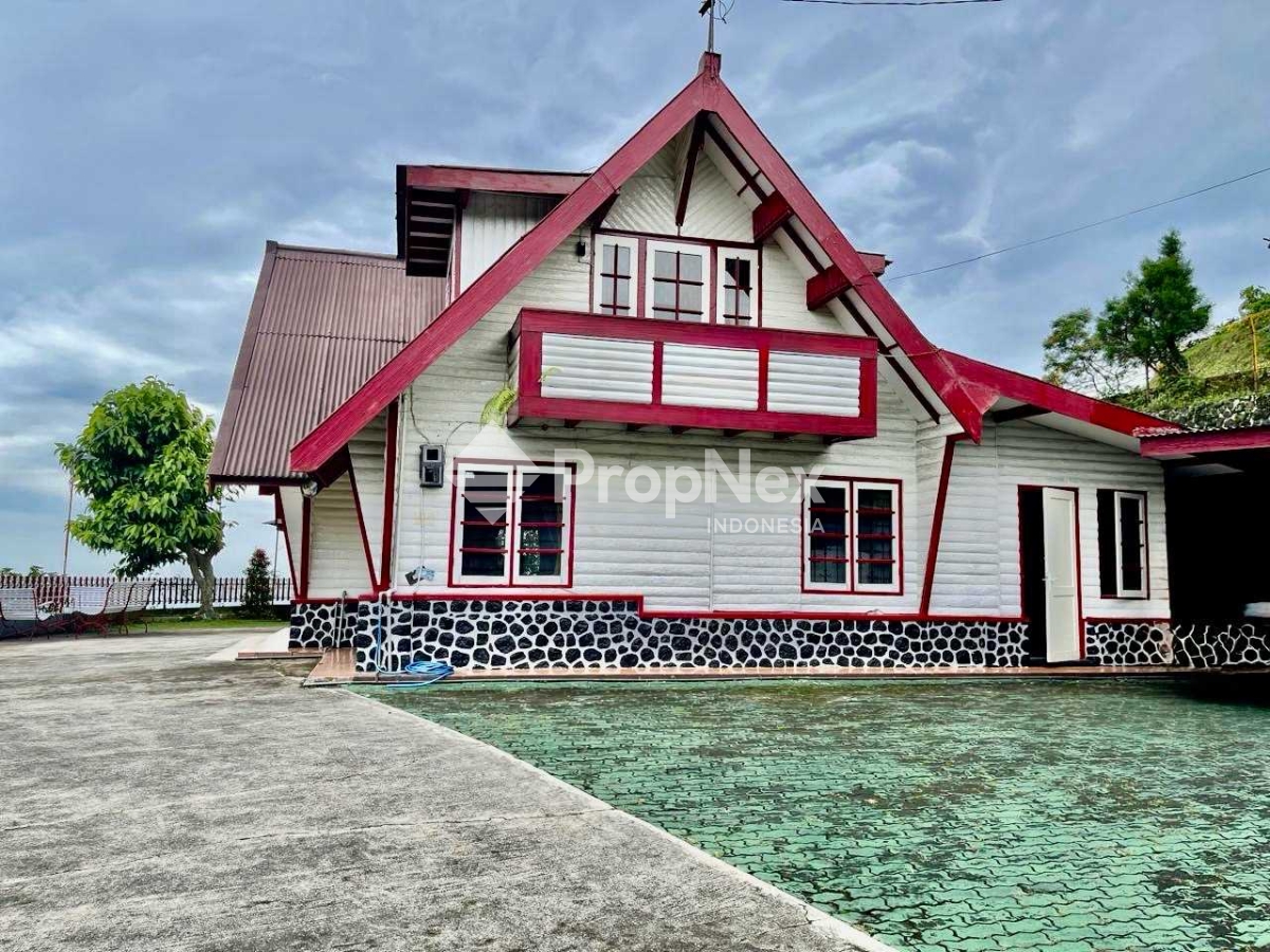 DIJUAL RUMAH VILA KUDA MAS TRETES PRIGEN 10KT 4000m2