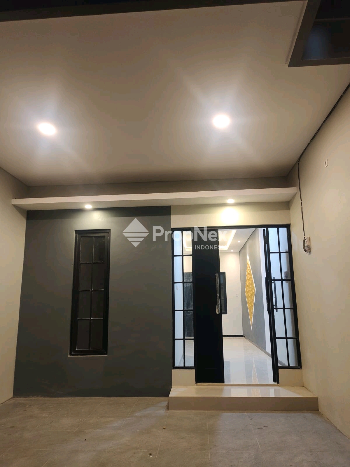 Rumah Baru Mewah di Nirwana Eksekutif Rungkut Surabaya — foto 4