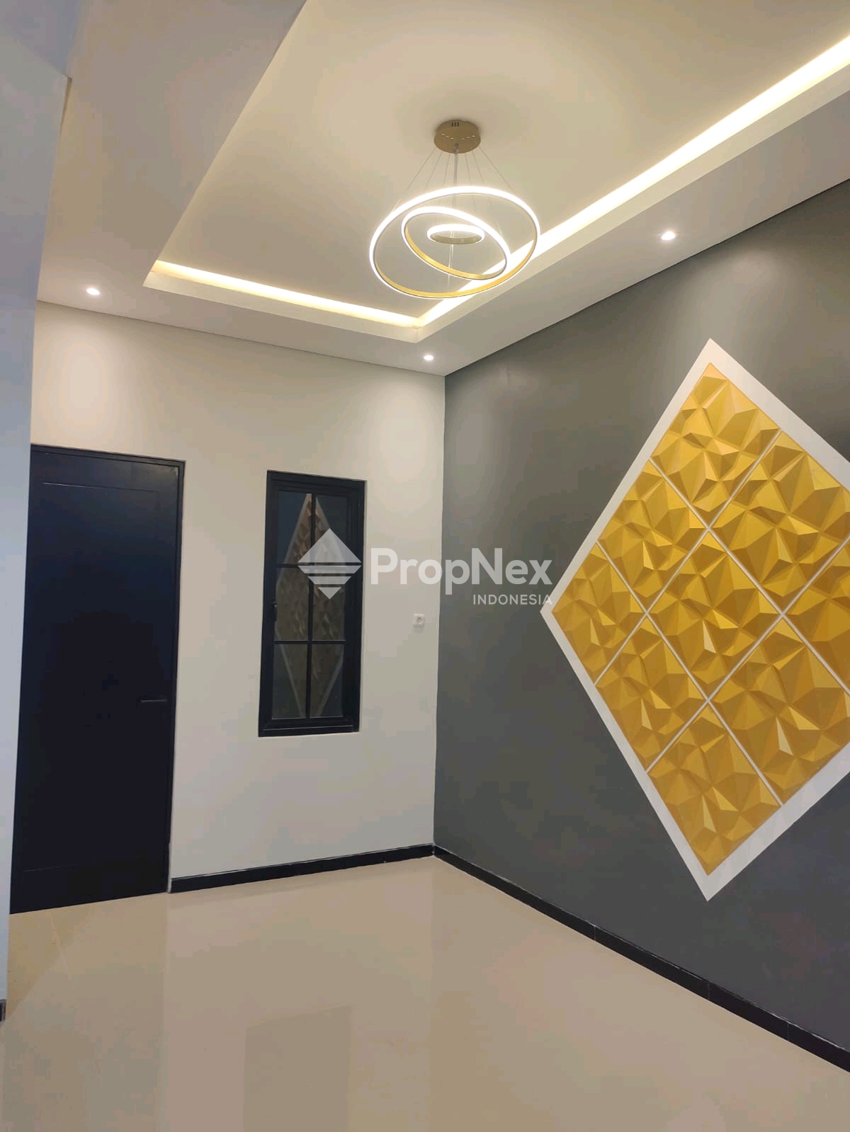 Rumah Baru Mewah di Nirwana Eksekutif Rungkut Surabaya — foto 7