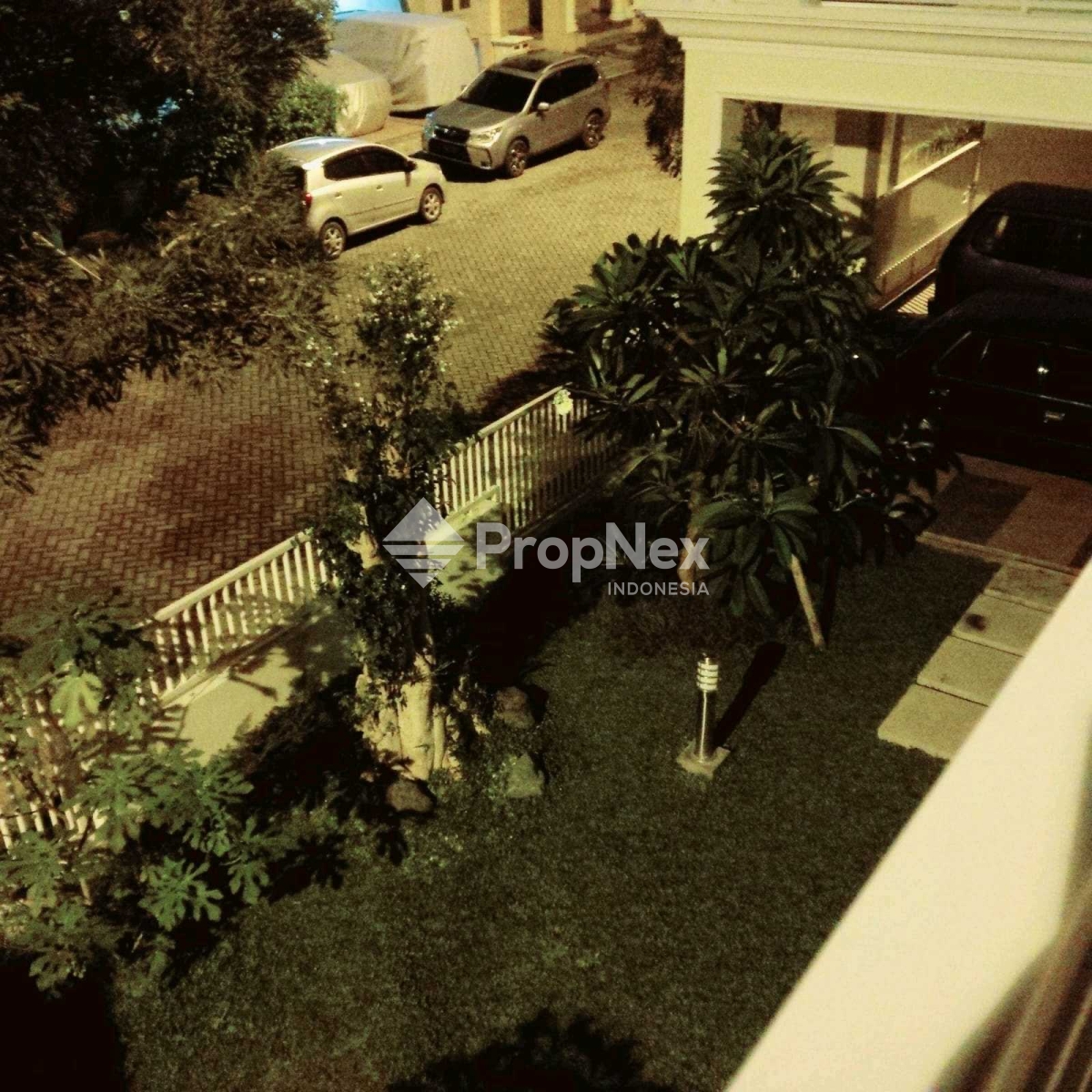 Rumah Mewah Furnished Wisata Bukit Mas Wiyung Surabaya Turun Harga — foto 3