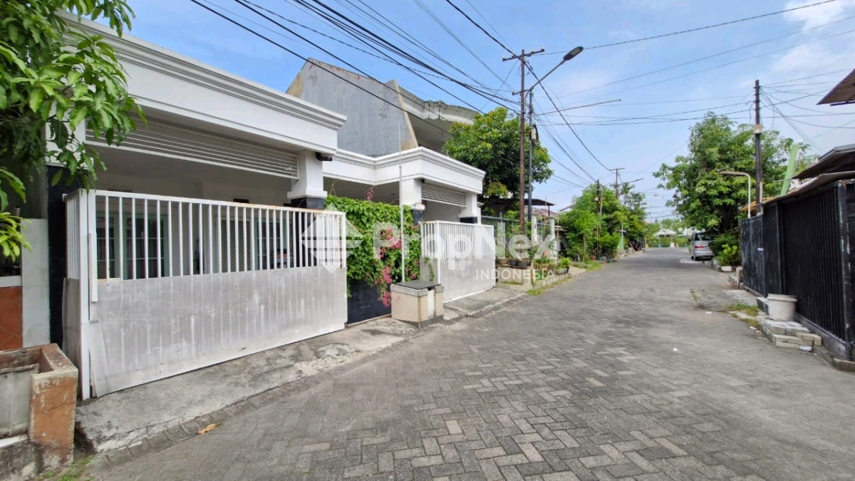 Rumah Kutisari Indah Selatan Surabaya Siap Huni