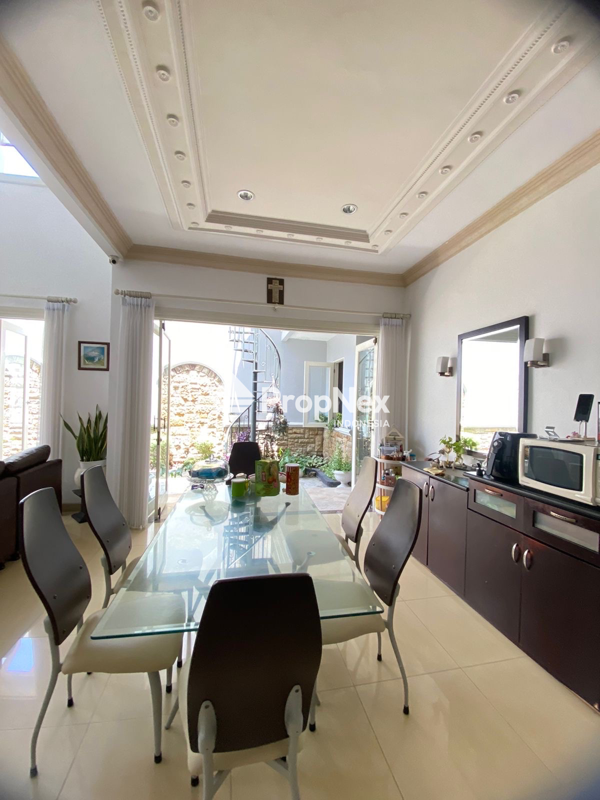 DIJUAL RUMAH WISATA BUKIT MAS AMERICAN CLASSIC MODERN 4KT 2LT SEMI FURNISH — foto 9