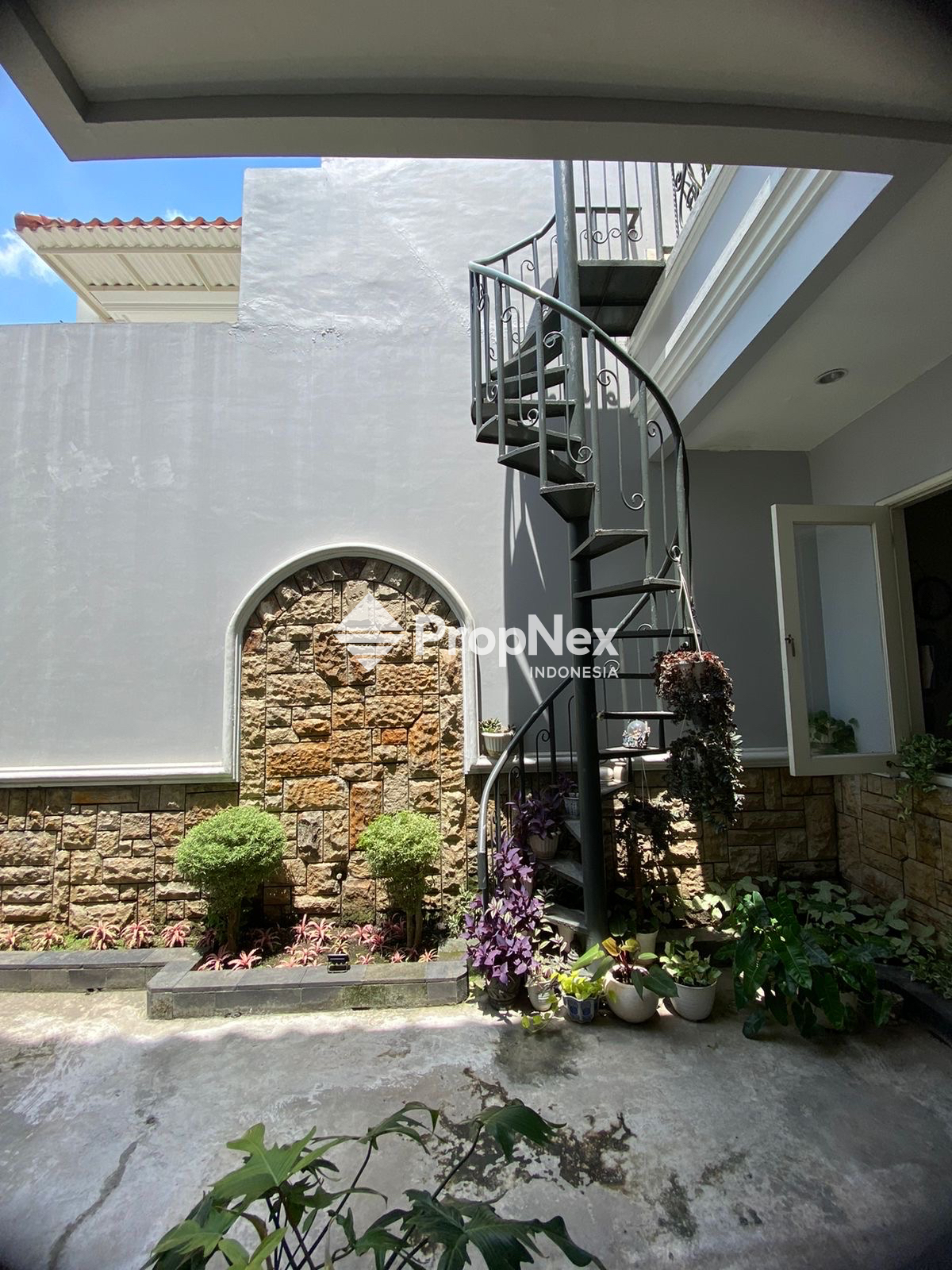DIJUAL RUMAH WISATA BUKIT MAS AMERICAN CLASSIC MODERN 4KT 2LT SEMI FURNISH — foto 10