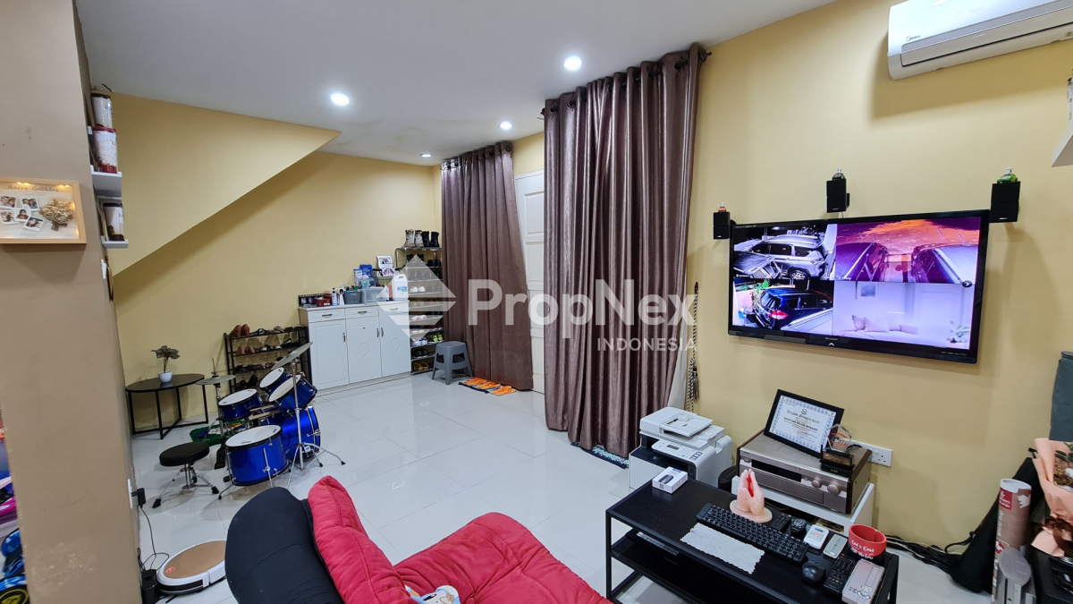 JUAL CEPAT RUMAH BEVERLY GREEN — foto 8