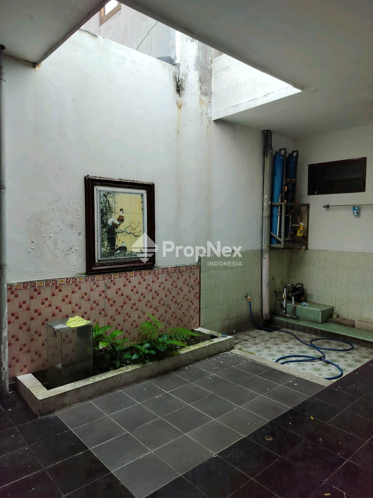 Rumah strategis Pagerwojo tengah kota — foto 5