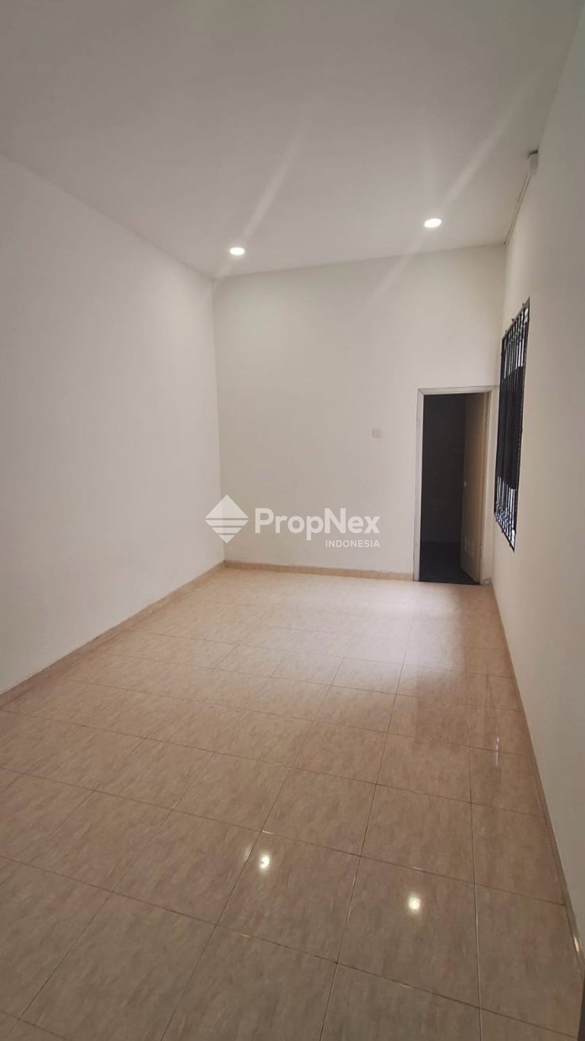 Disewa Rumah Beverly Extension, Batam Center — foto 8