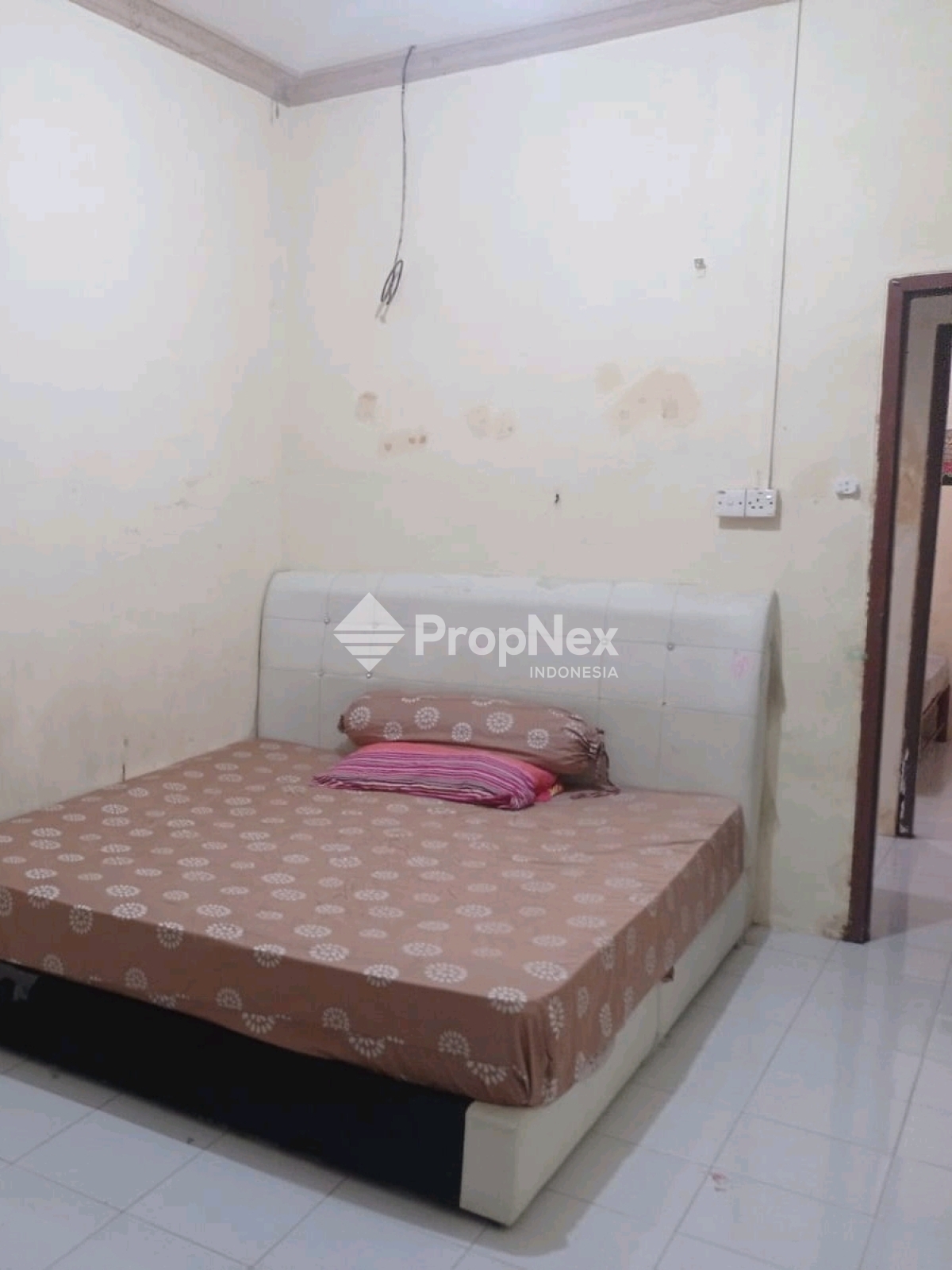 Rumah Minimalis di Tiban Mas Residence — foto 3