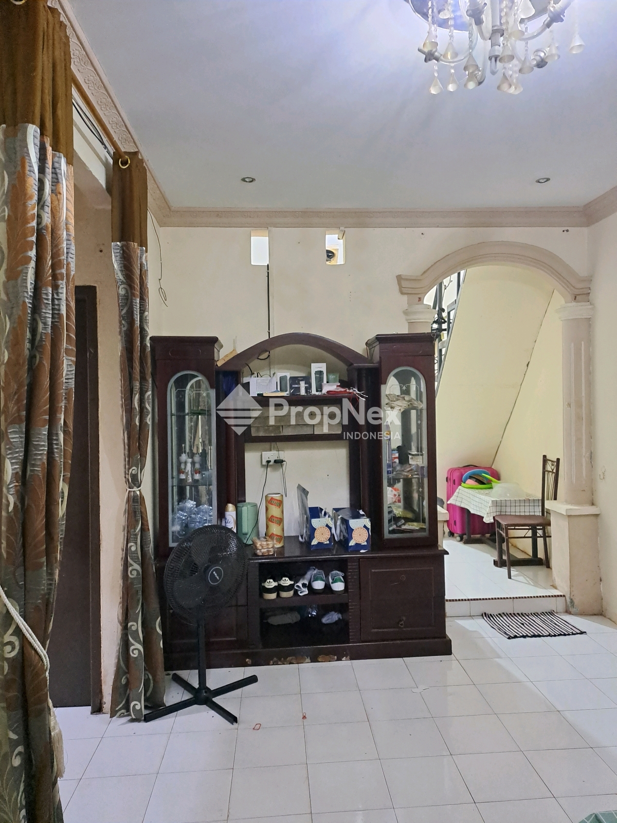 Rumah Minimalis di Tiban Mas Residence — foto 4