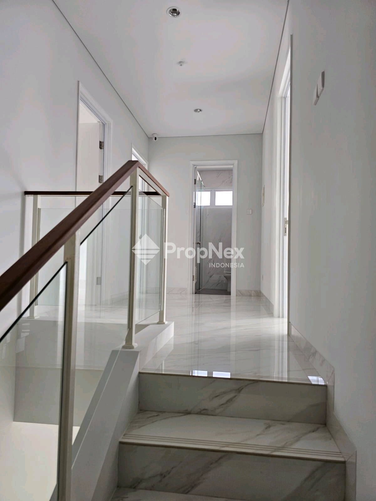 Rumah Hook Luas 5 KT Grand Pasadena Serpong Dijual — foto 5