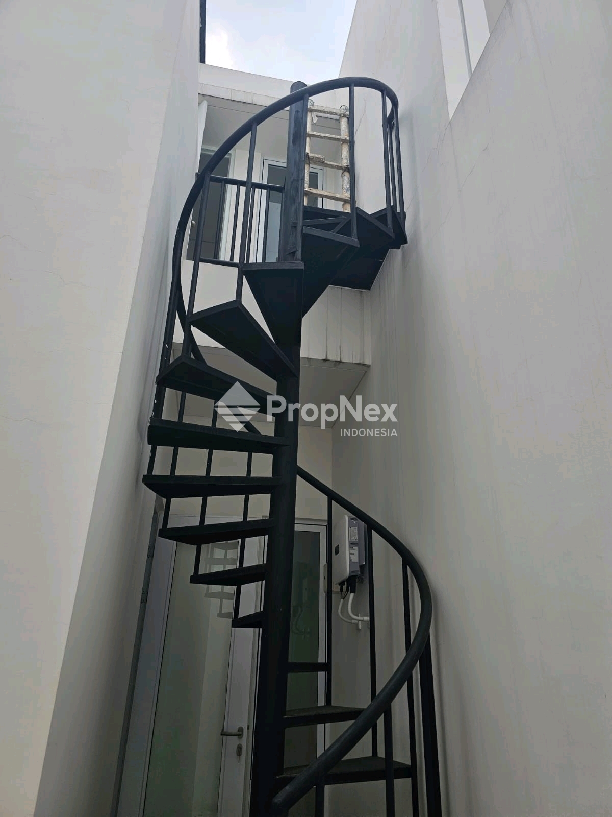 Rumah Hook Luas 5 KT Grand Pasadena Serpong Dijual — foto 10