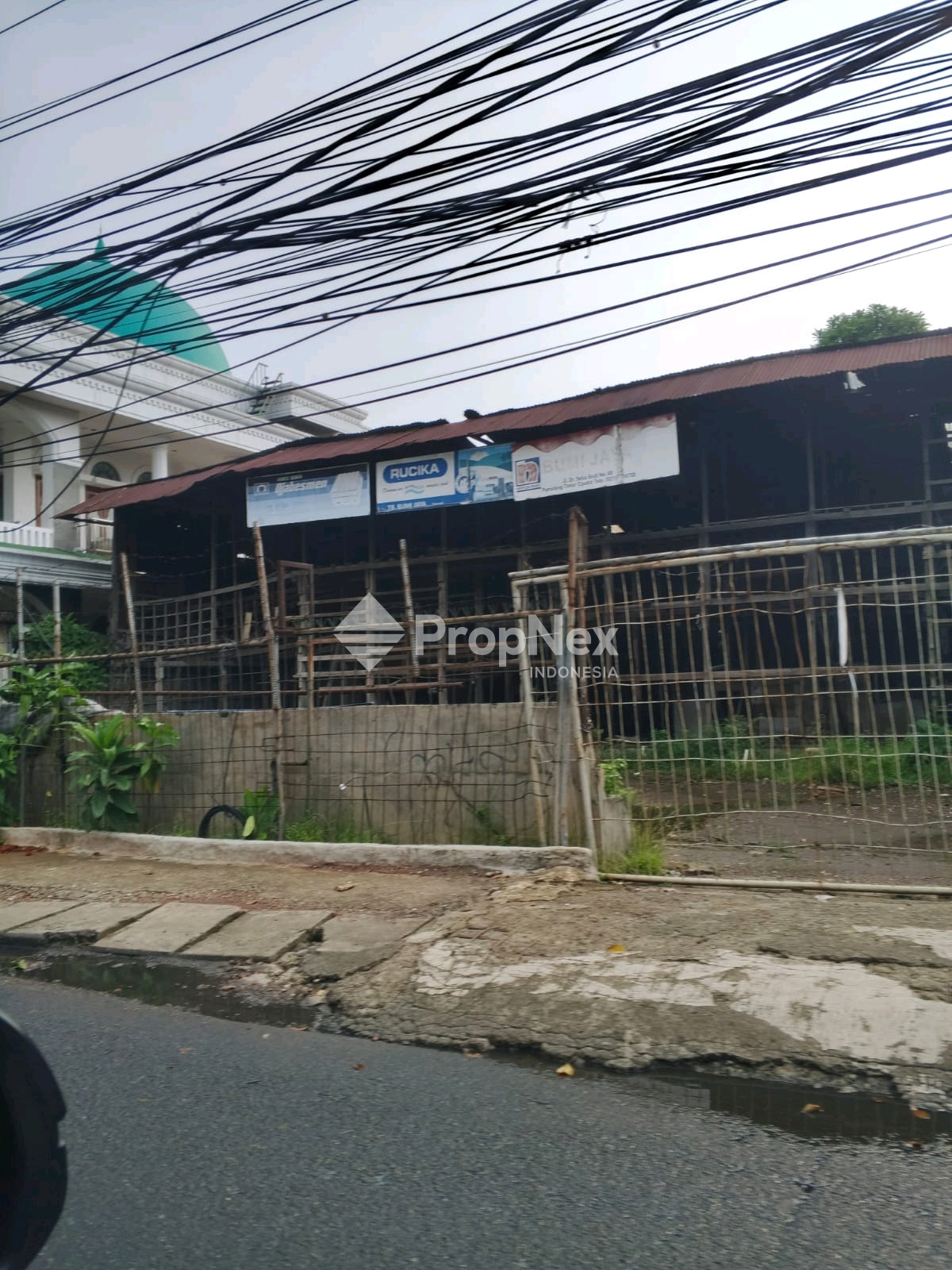 Tanah Strategis Pamulang Tangerang Selatan Luas 3670m