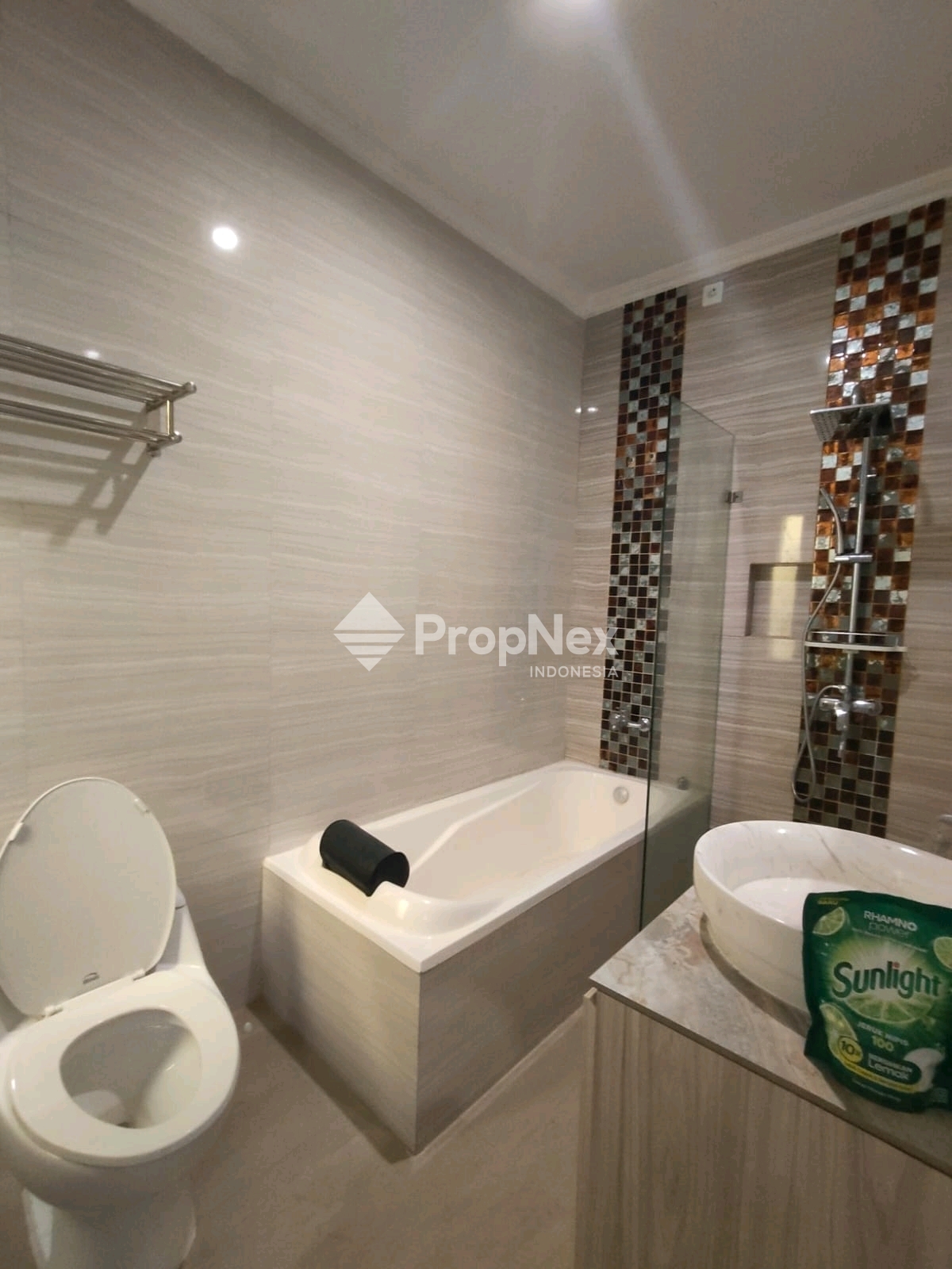 Rumah Modern Mewah 2 Lantai di Citragrand Cibubur Siap Huni — foto 3