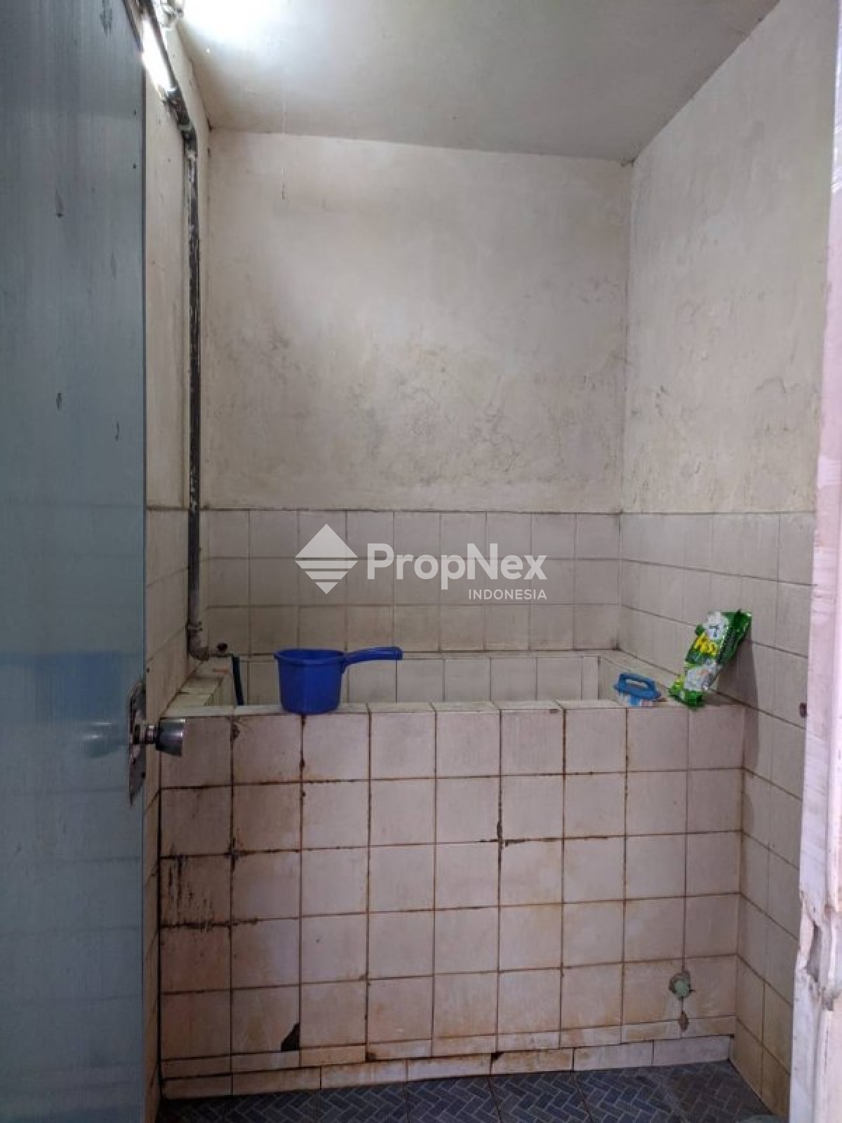 Rumah Usaha Bagus Kosongan di Jalan Raya Perak Lokasi Strategis — foto 4