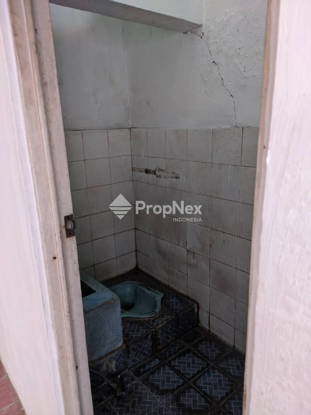 Rumah Usaha Bagus Kosongan di Jalan Raya Perak Lokasi Strategis — foto 7