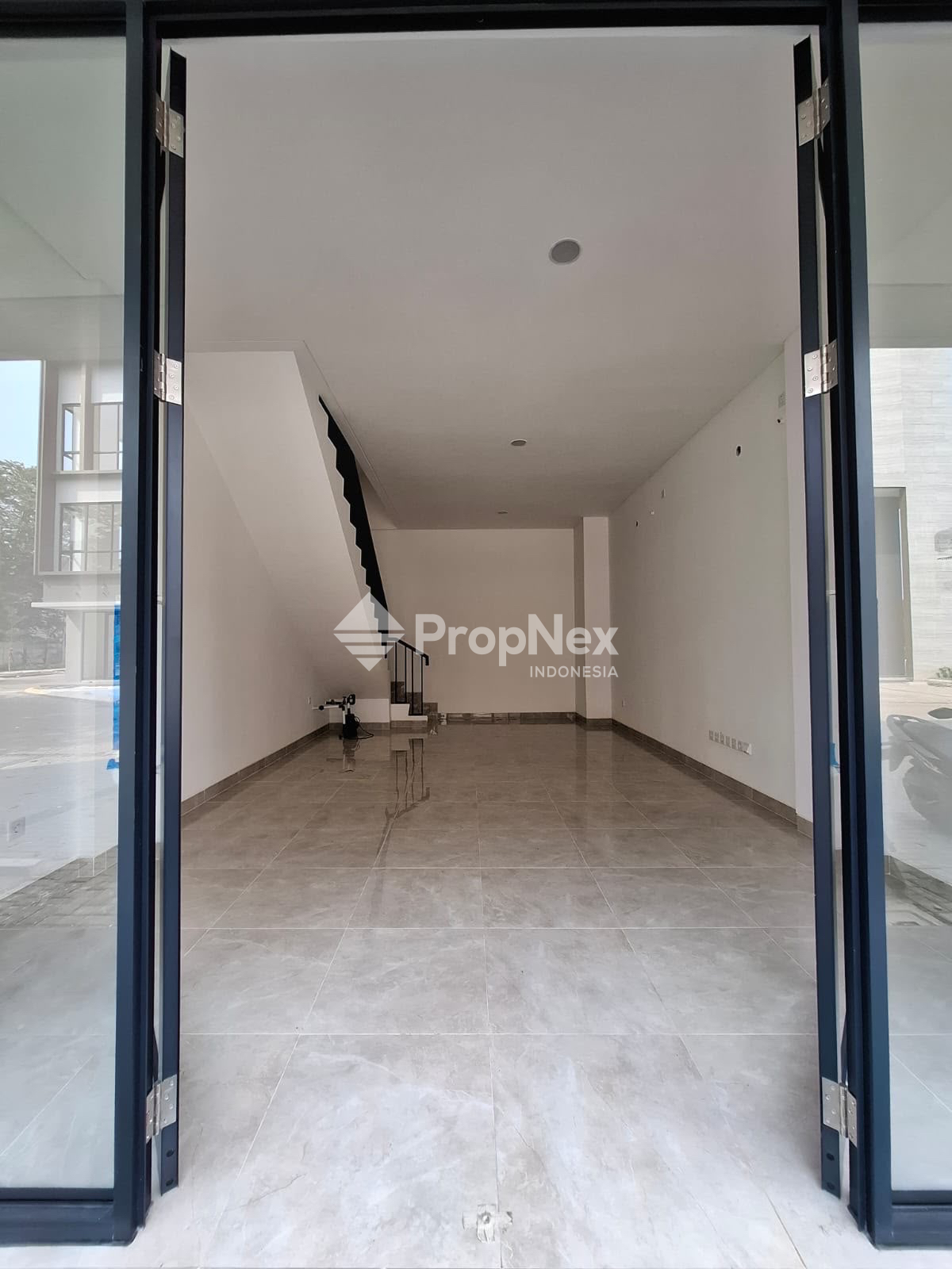 Jual Ruko 3 Lantai Strategis di West Village BSD City Tangerang Selatan — foto 4