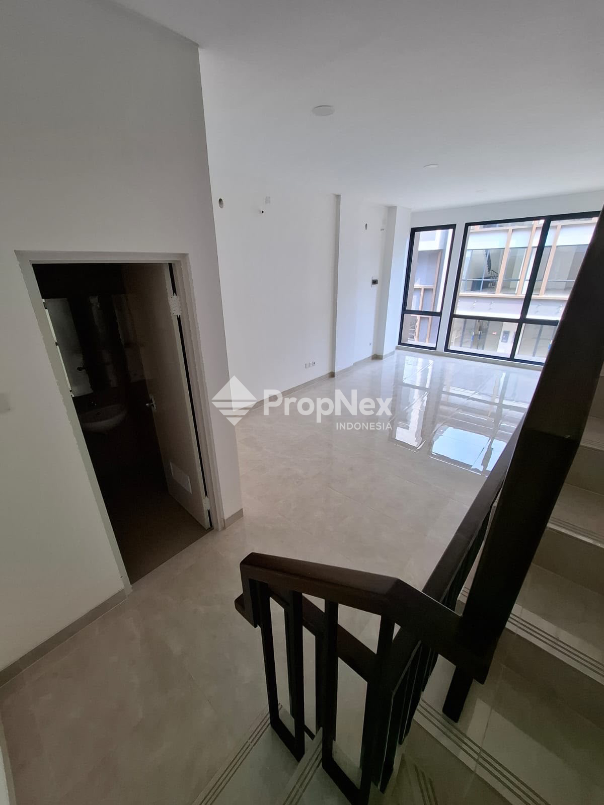 Jual Ruko 3 Lantai Strategis di West Village BSD City Tangerang Selatan — foto 6