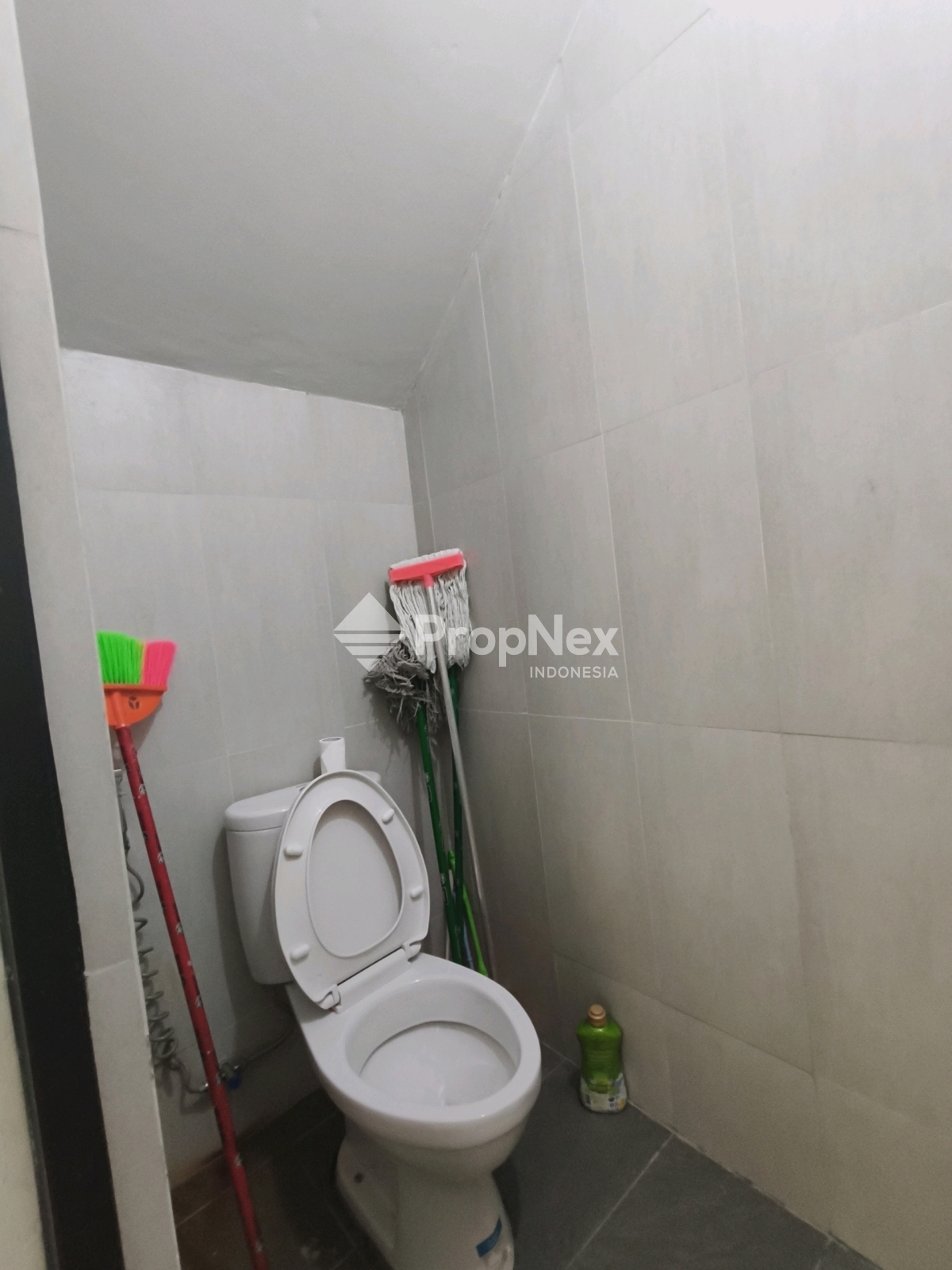Disewakan Rumah Diamond Paviliun Type Mezzanine,Batam Center Pusat — foto 4
