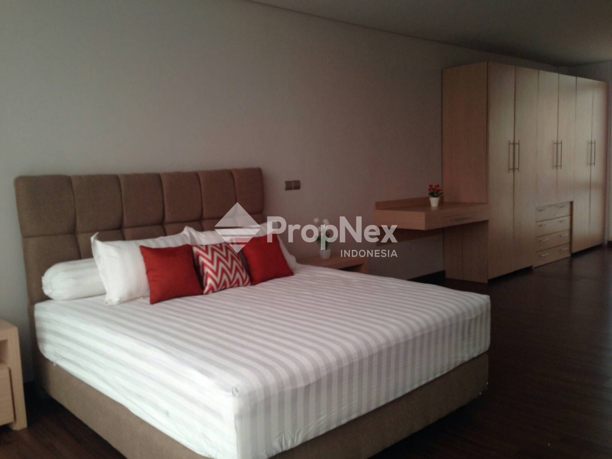 Apartemen Adhiwangsa Golf Lenmarc Full Furnish 3BR Graha Family — foto 3