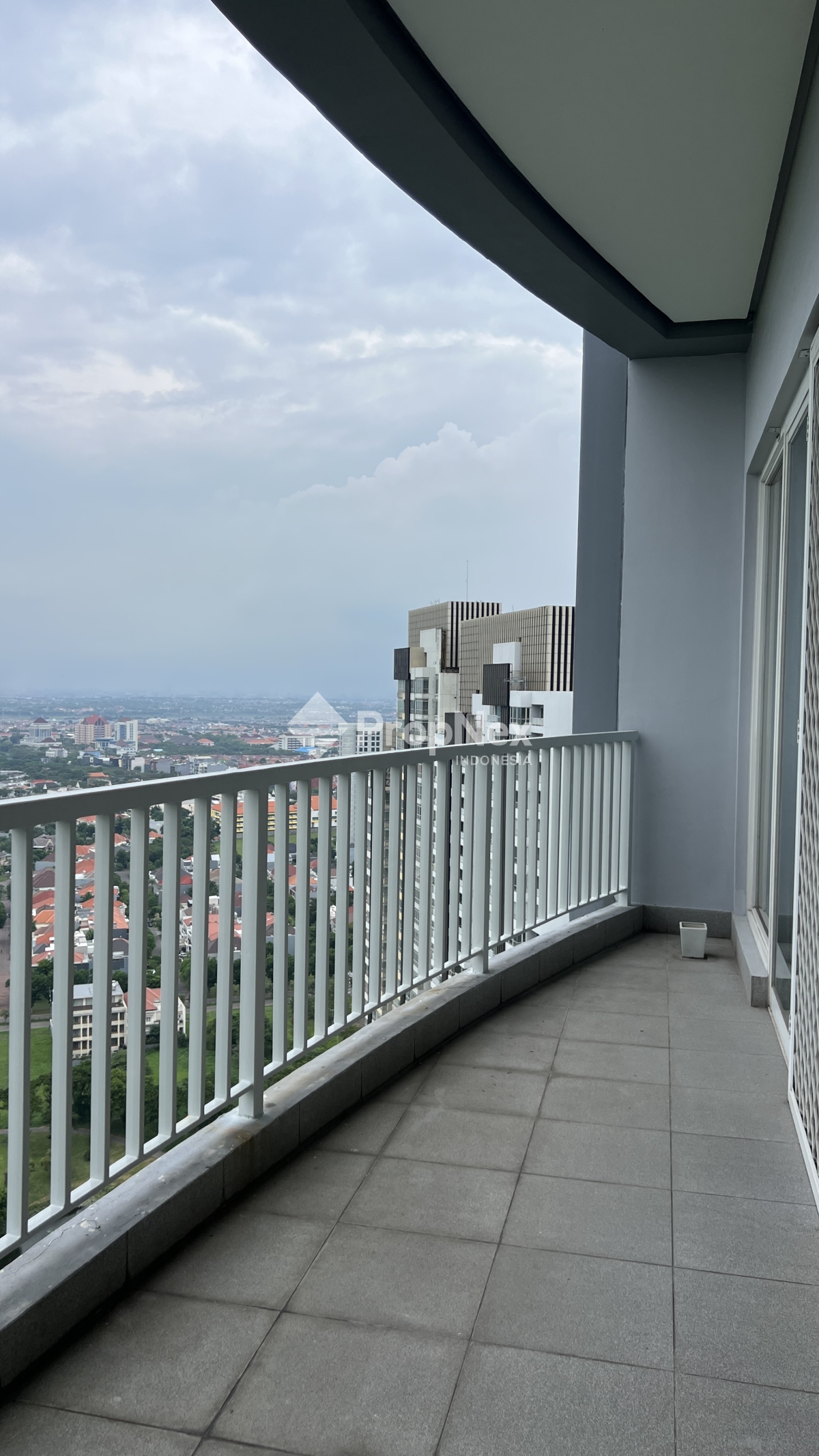 Apartemen Adhiwangsa Golf Lenmarc Full Furnish 3BR Graha Family — foto 10