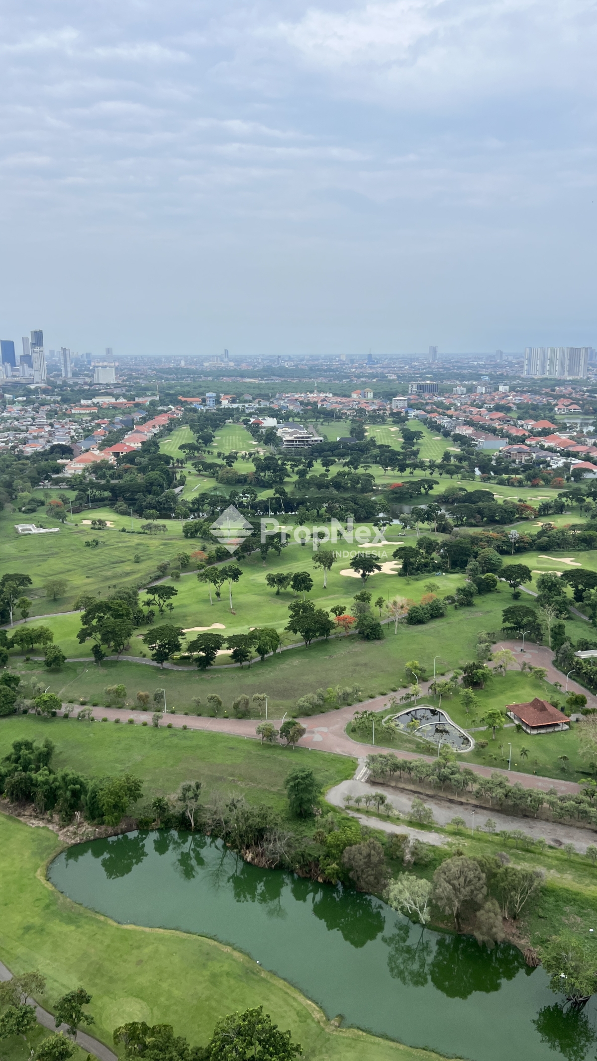 Apartemen Adhiwangsa Golf Lenmarc Full Furnish 3BR Graha Family — foto 11