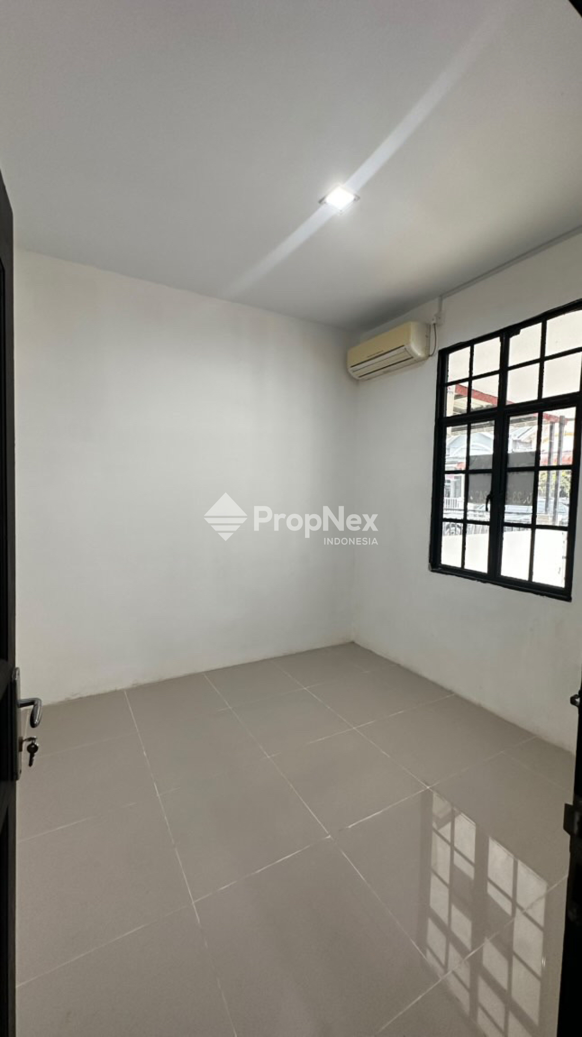 DIJUAL MURAH RUMAH PULOMAS SUDAH RENOVASI — foto 6