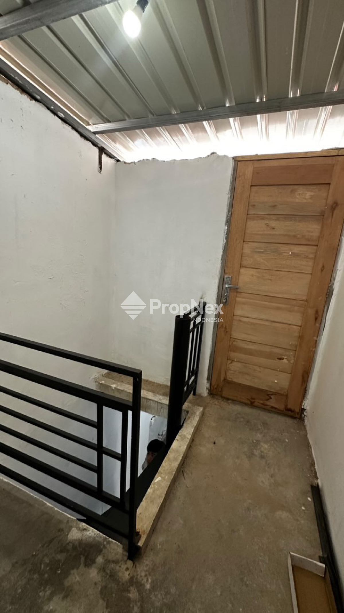 DIJUAL MURAH RUMAH PULOMAS SUDAH RENOVASI — foto 7