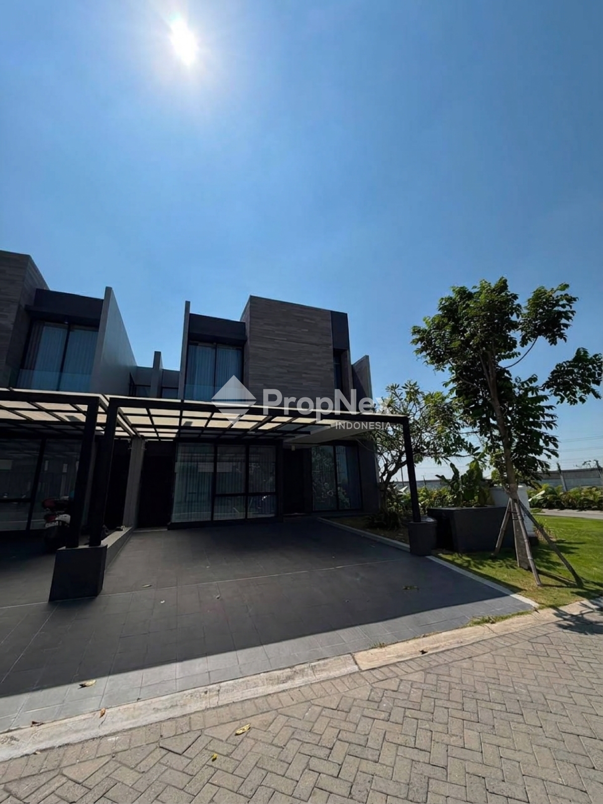 Rumah Citraland Utara Pelican Hill Dekat Gwalk & Pakuwon Mall