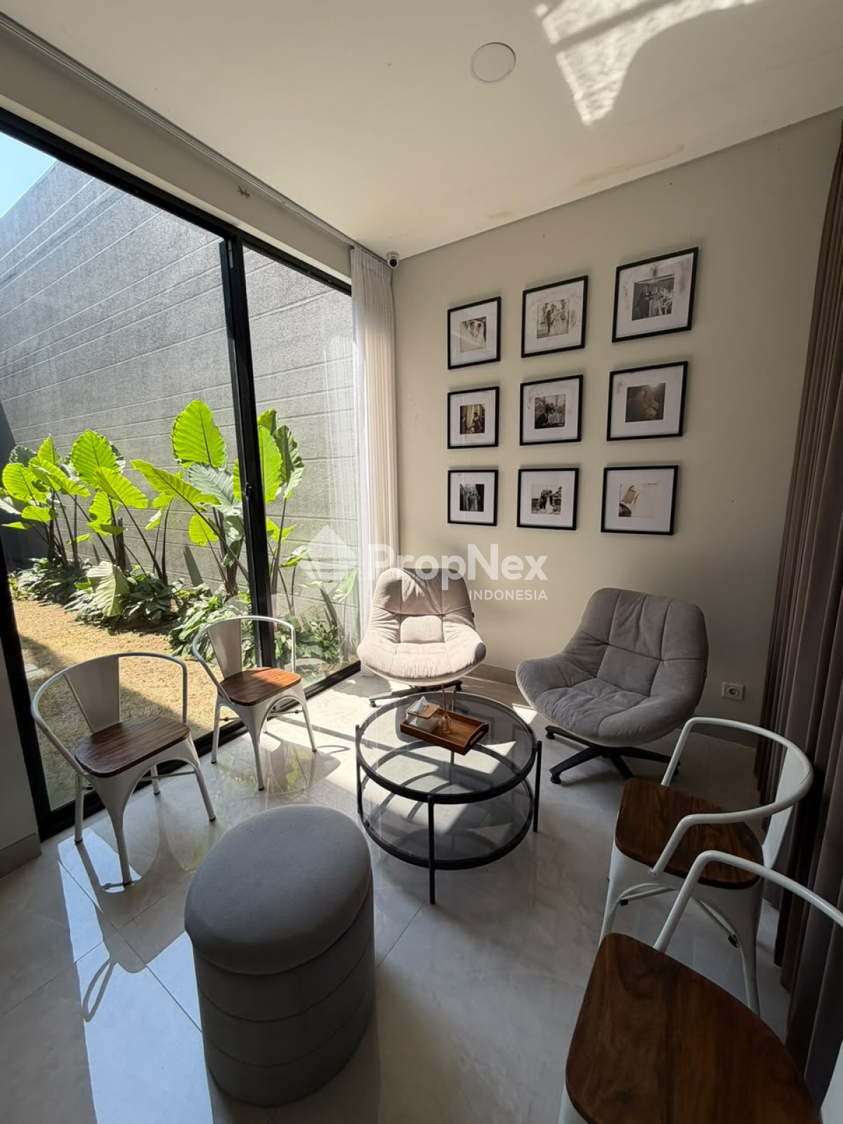Rumah Citraland Utara Pelican Hill Dekat Gwalk & Pakuwon Mall — foto 2