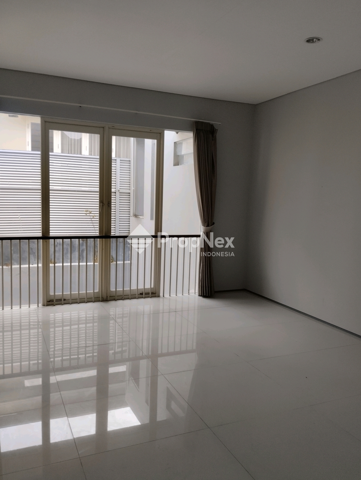 Dijual/Disewakan rumah stonegate — foto 7