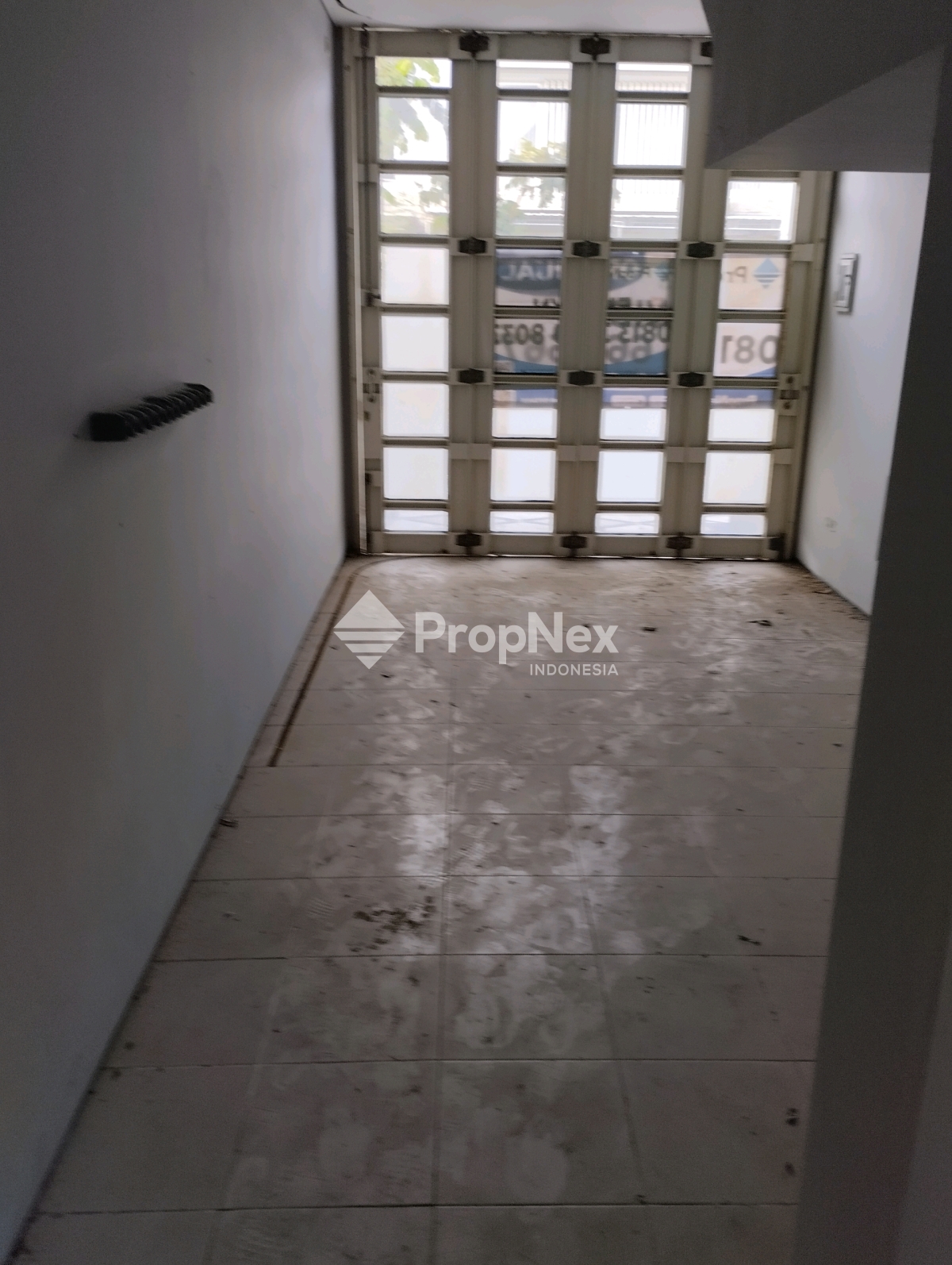 Dijual/Disewakan rumah stonegate — foto 9